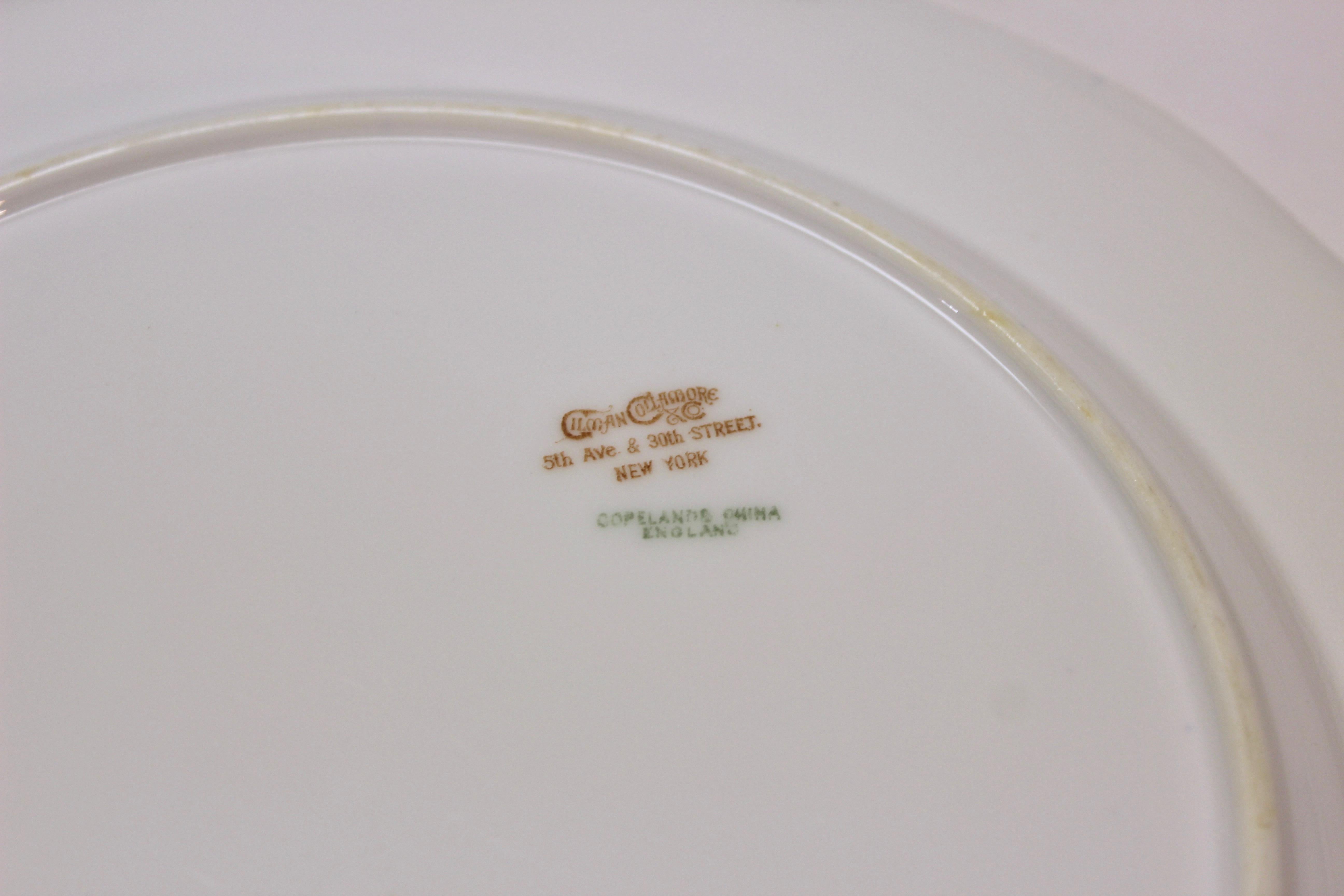 Set of Four English Copeland Dinner Plates In Excellent Condition For Sale In East Hampton, NY