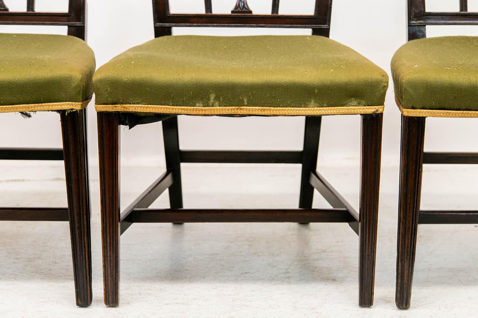 Late 18th Century Set of Four English Hepplewhite Chairs For Sale