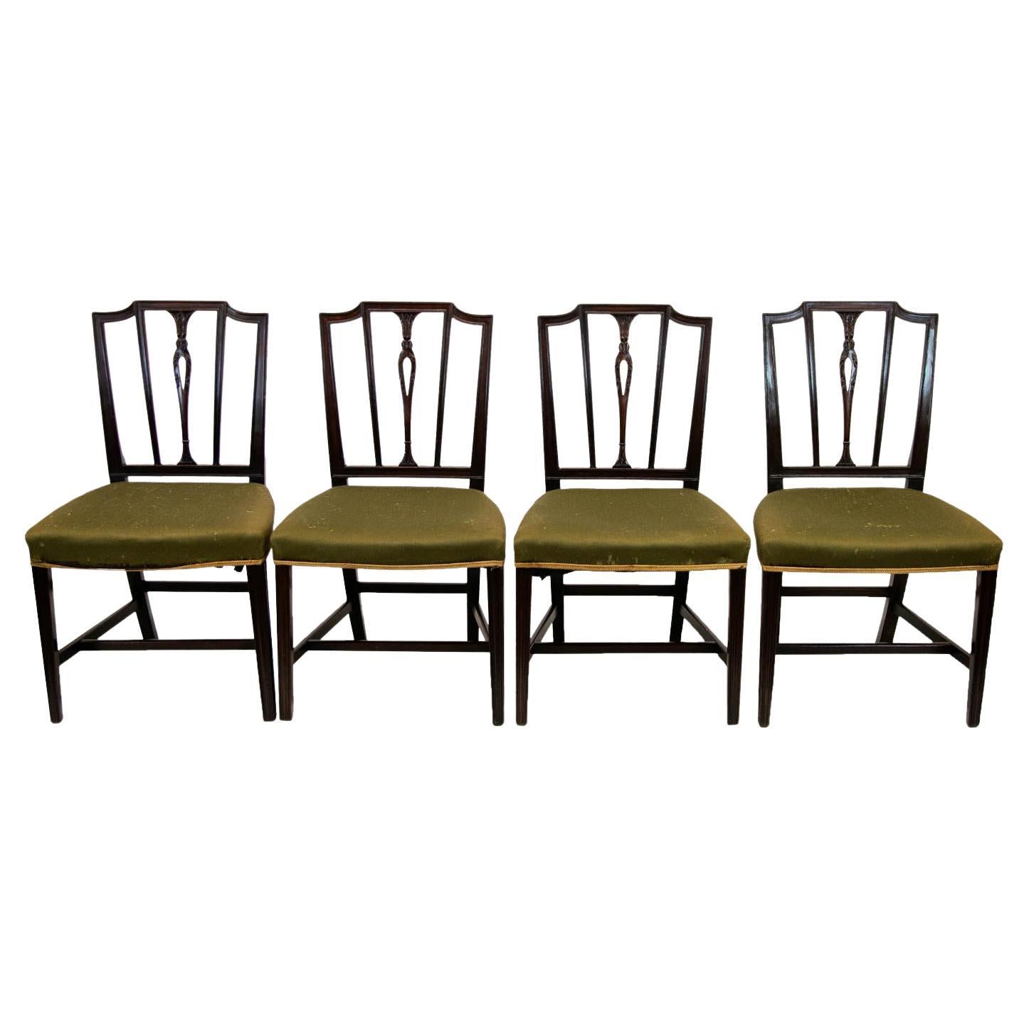 Set di quattro sedie inglesi Hepplewhite in vendita