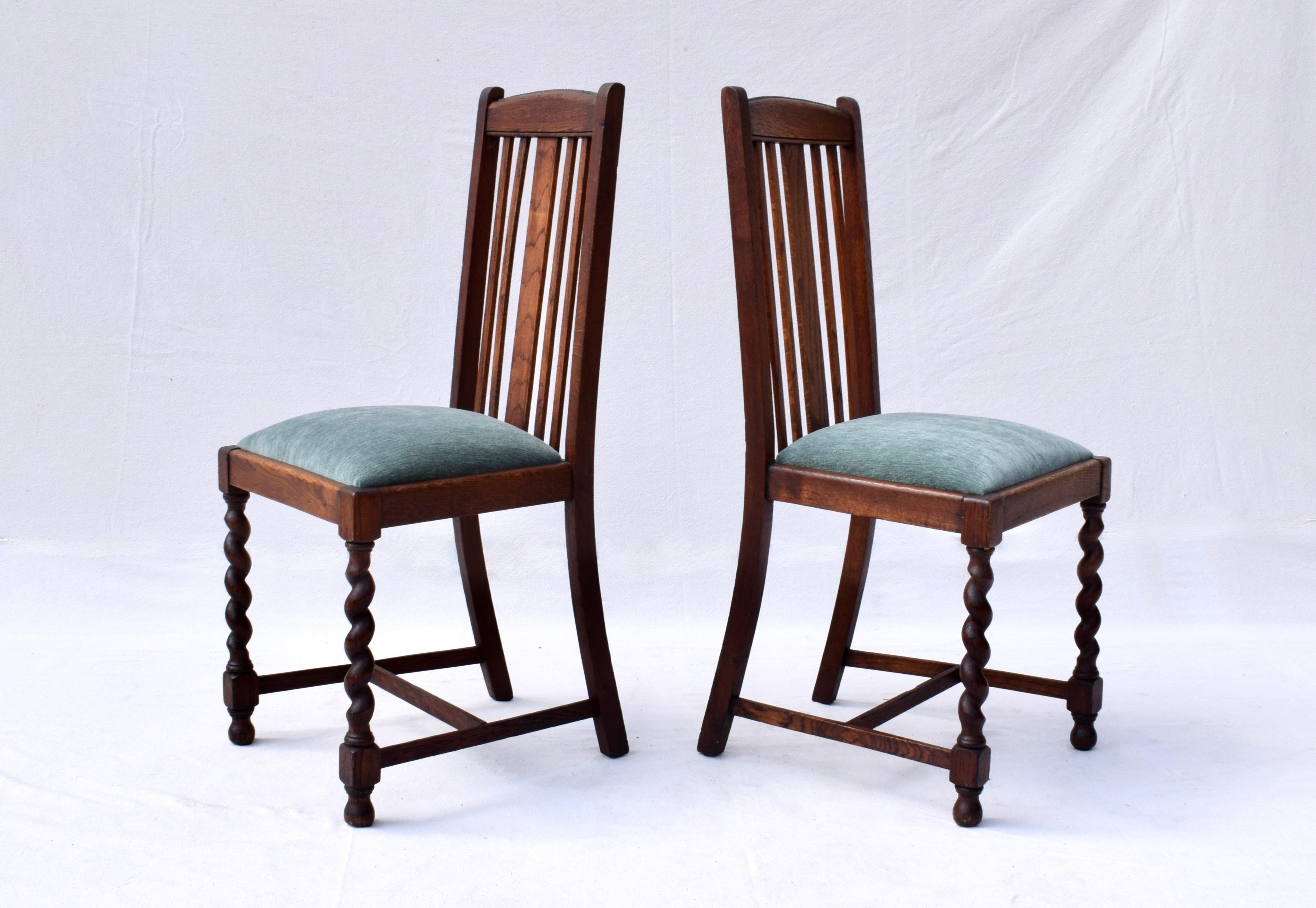 Set of Four English Oak Barley Twist Chairs In Good Condition In Southampton, NJ