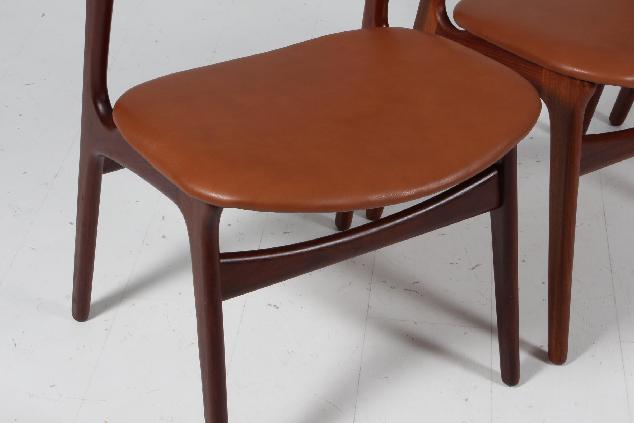 Set of four Erik Buch Chairs In Good Condition For Sale In Esbjerg, DK