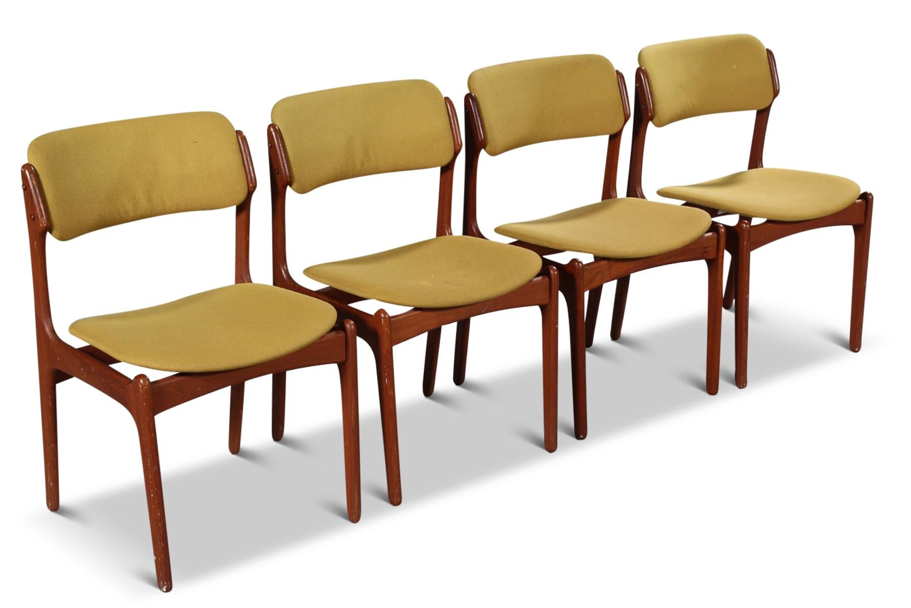 Set of Four Erik Buch Model 49 Dining Chairs in Teak In Good Condition In Berkeley, CA