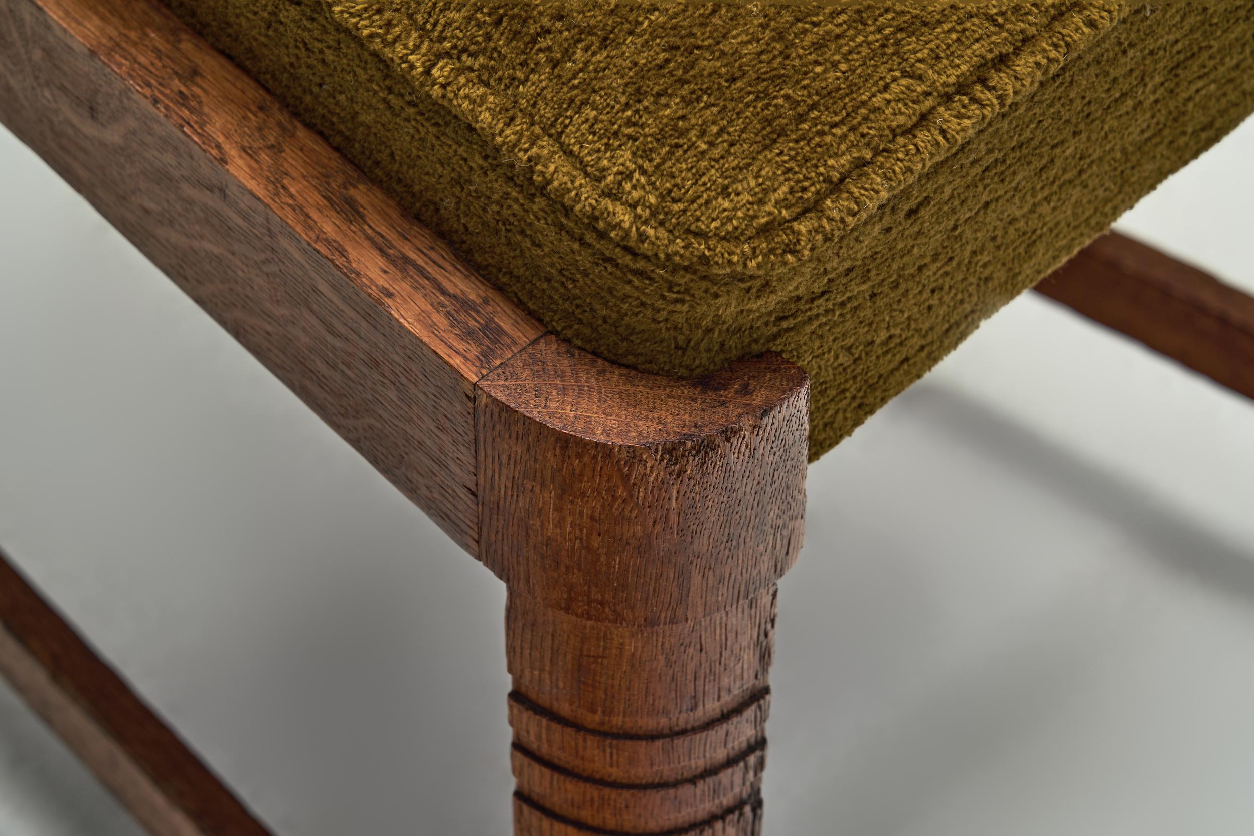 Set of Four European Upholstered Dining Chairs, Europe Mid-20th Century For Sale 10
