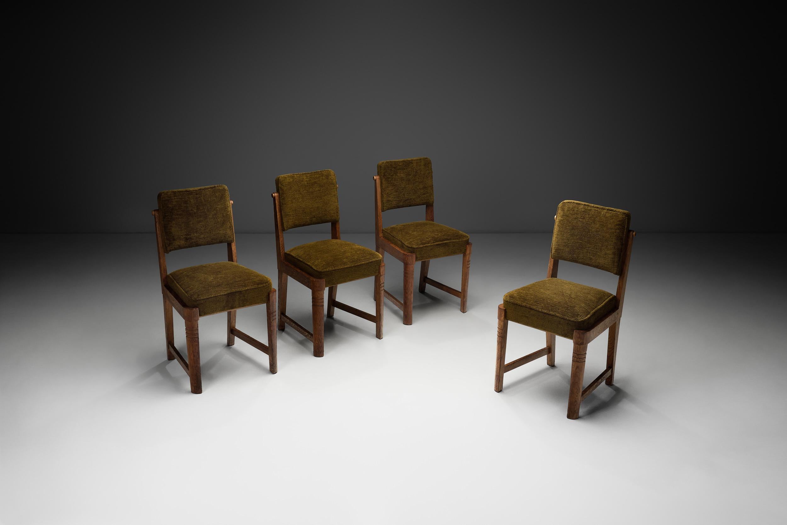 Set of Four European Upholstered Dining Chairs, Europe Mid-20th Century In Good Condition For Sale In Utrecht, NL