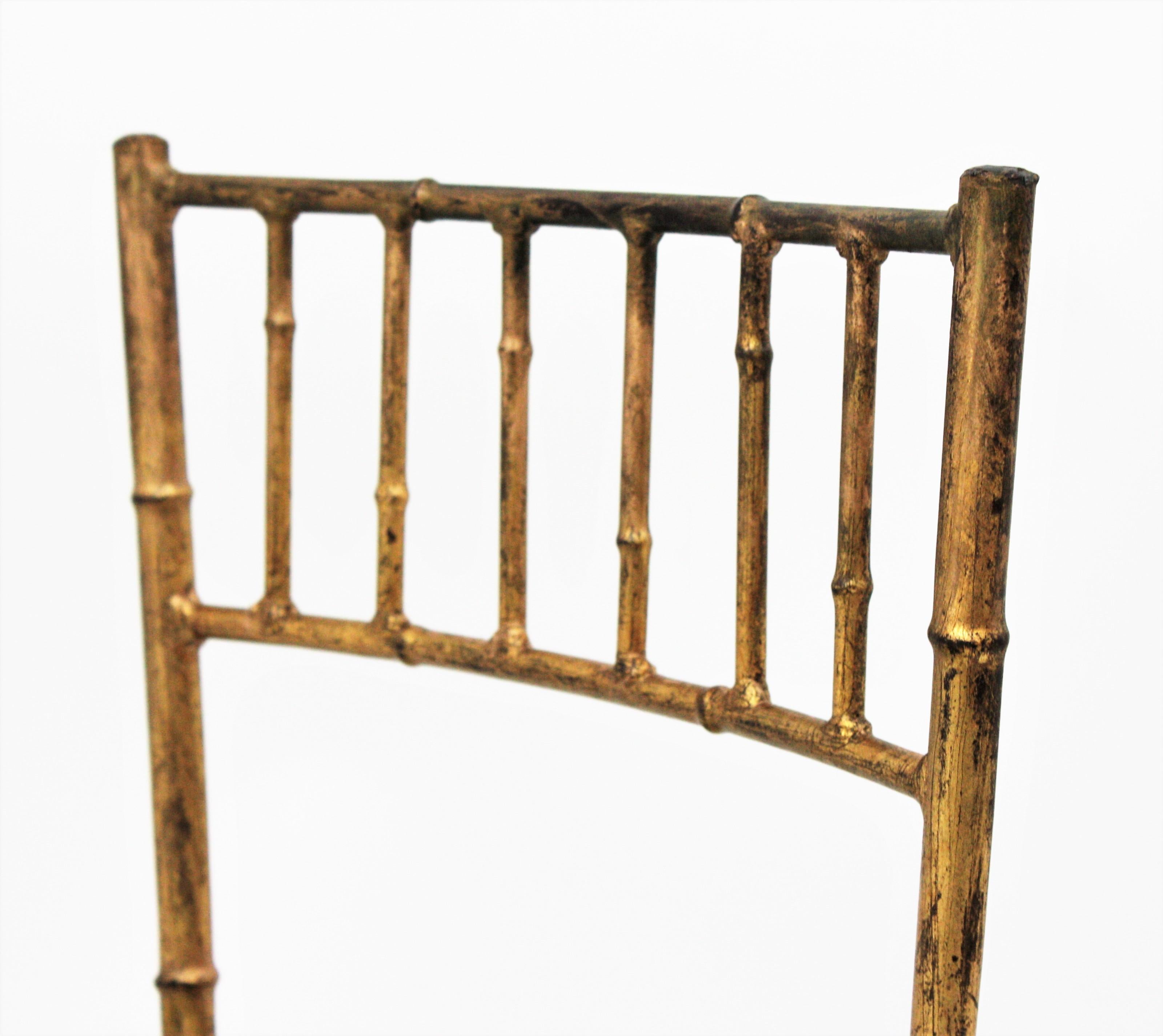 Set of Four Faux Bamboo Chairs in Gilt Iron In Good Condition For Sale In Barcelona, ES