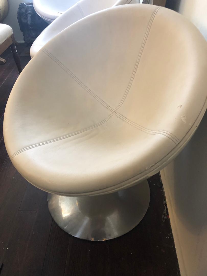 Set of Four Faux Leather Swivel Chairs and Polished Metal For Sale 2