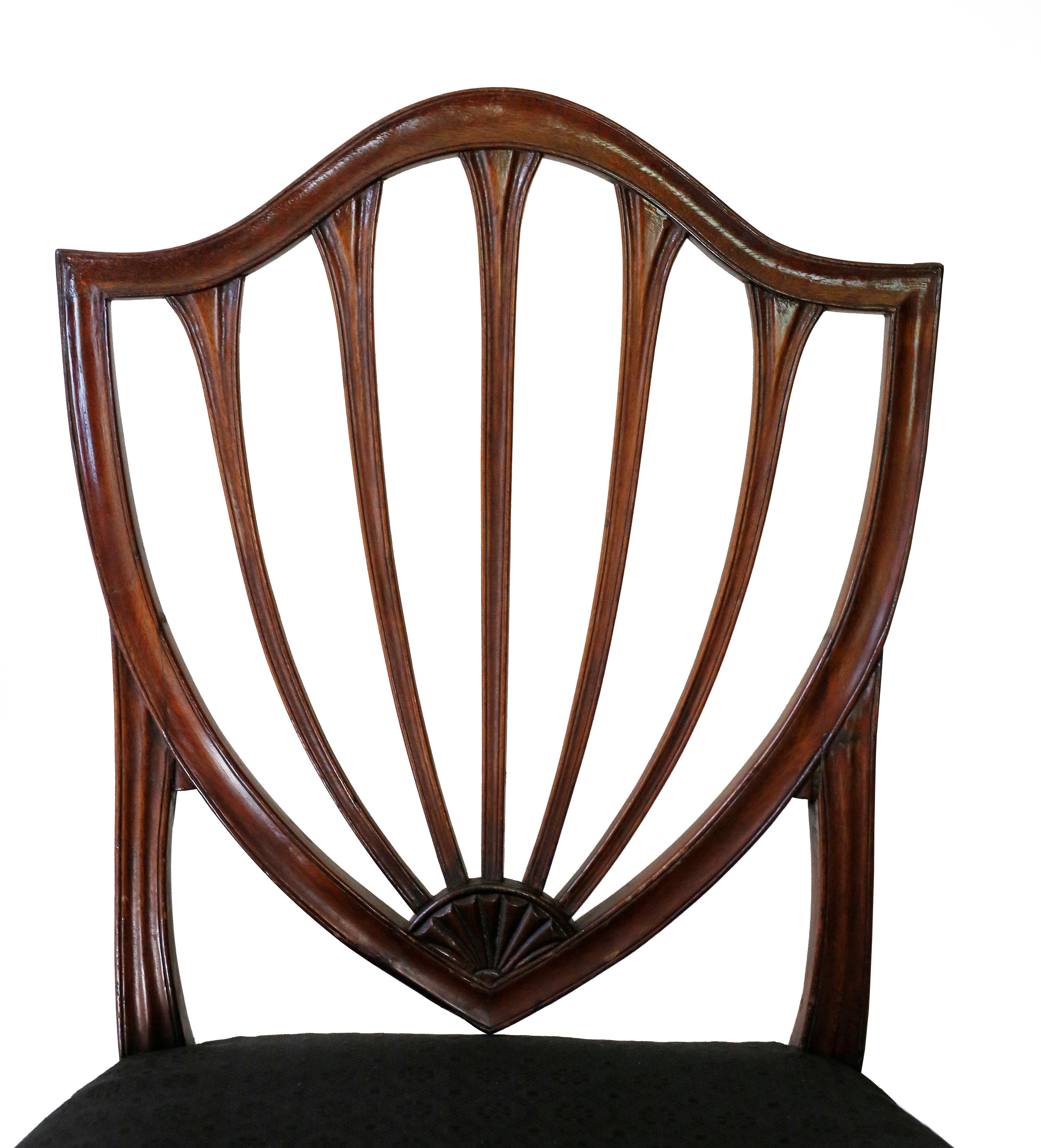 Late 18th Century Set of Four Federal Shieldback American Hepplewhite Chairs