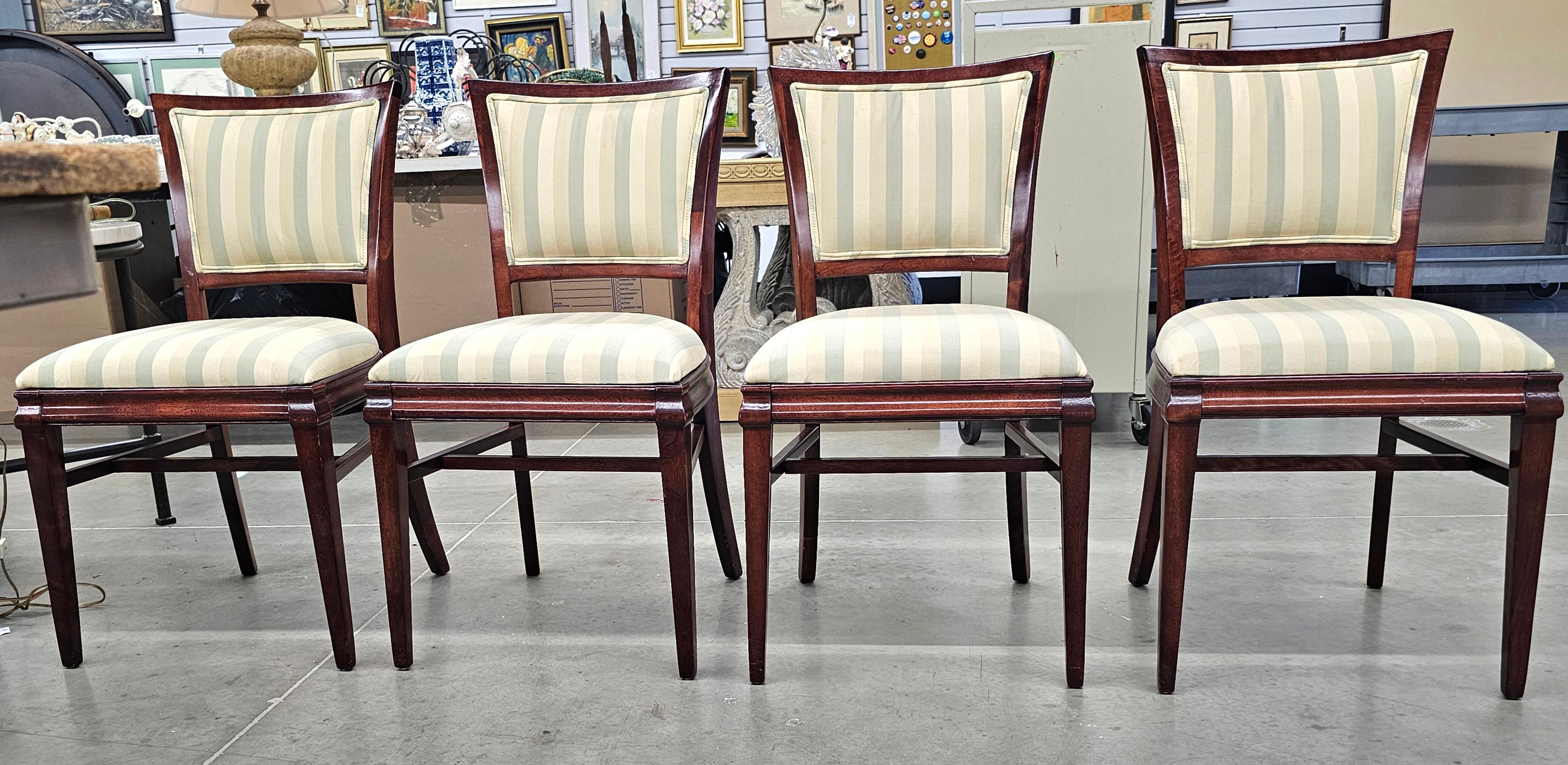 Set of Four Federal Style Mahogany Upholstered Dining Chairs in vendita 2