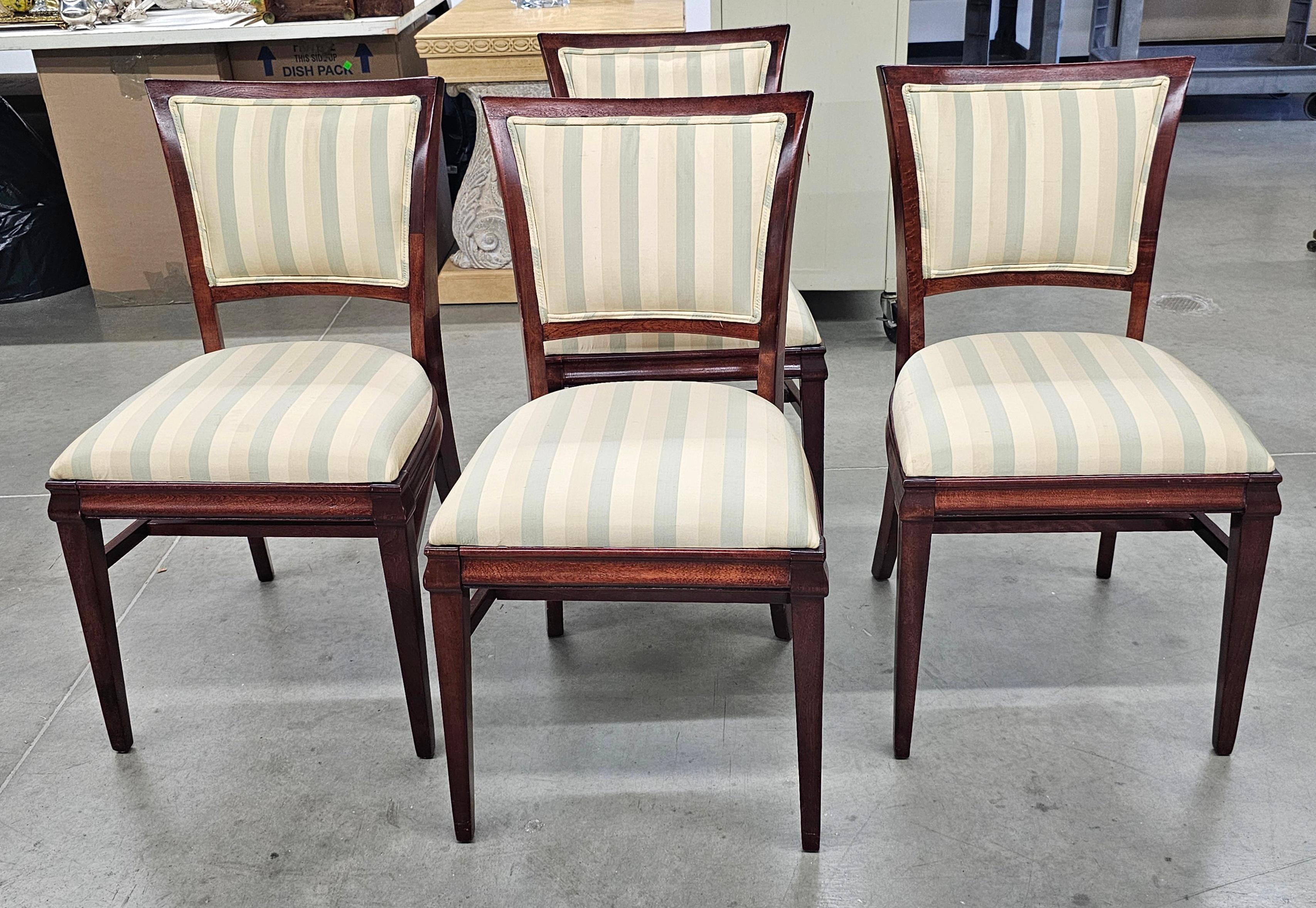 Federale Set of Four Federal Style Mahogany Upholstered Dining Chairs in vendita