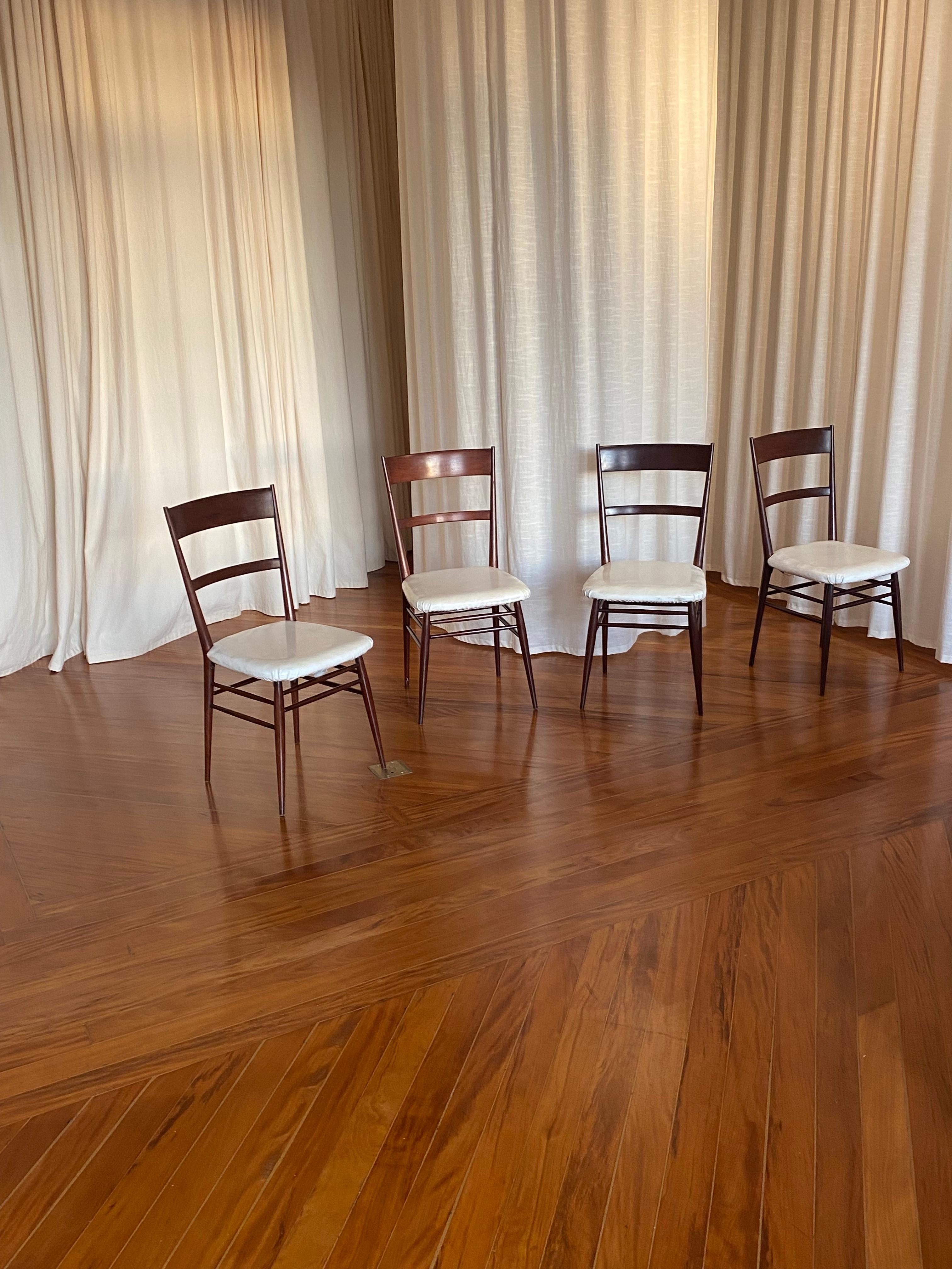 Ensemble de quatre « First Chairs » de Joaquim Tenreiro, 1942. Bon état - En vente à São Paulo, BR
