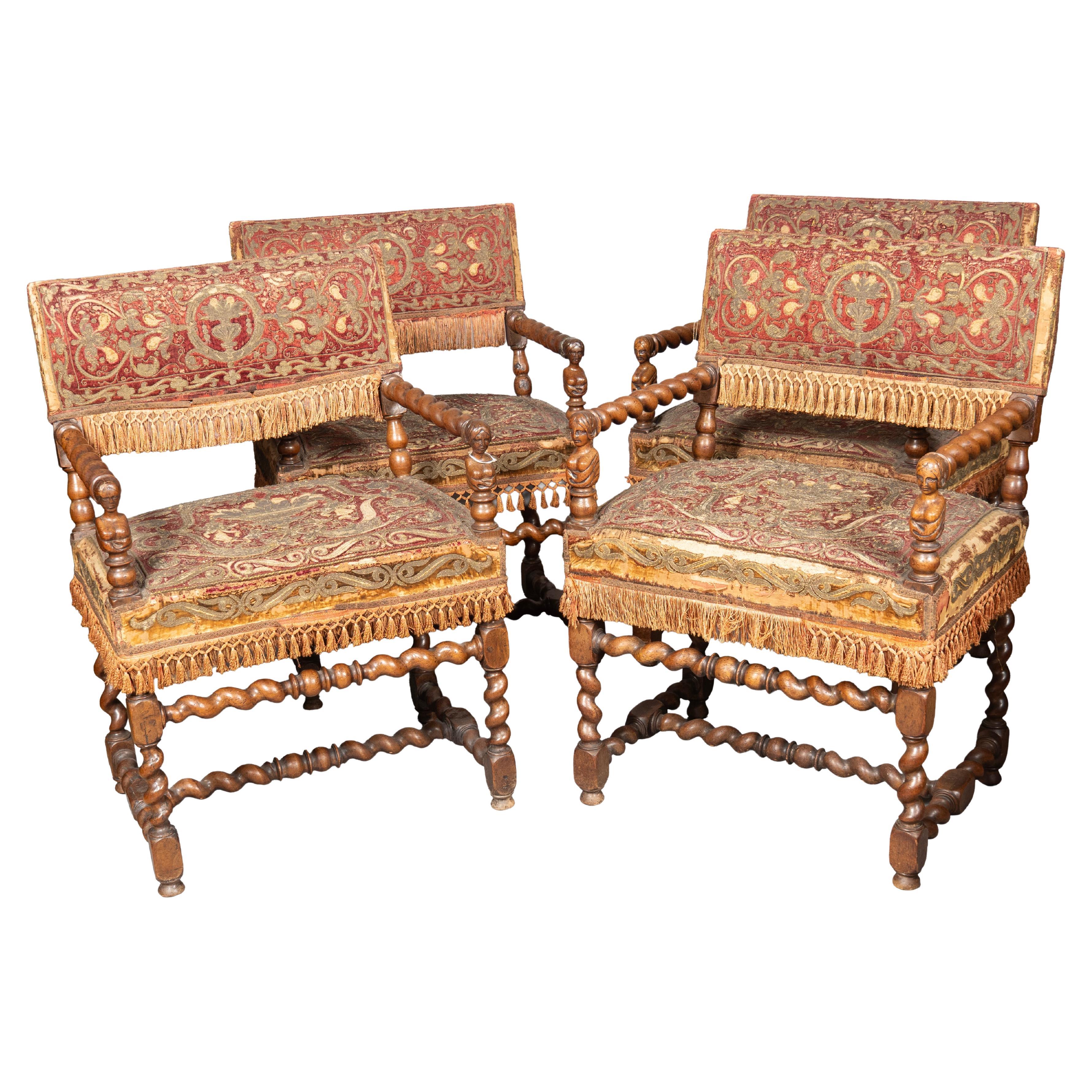 Satz von vier flämischen Barocksesseln aus Nussbaumholz im Angebot