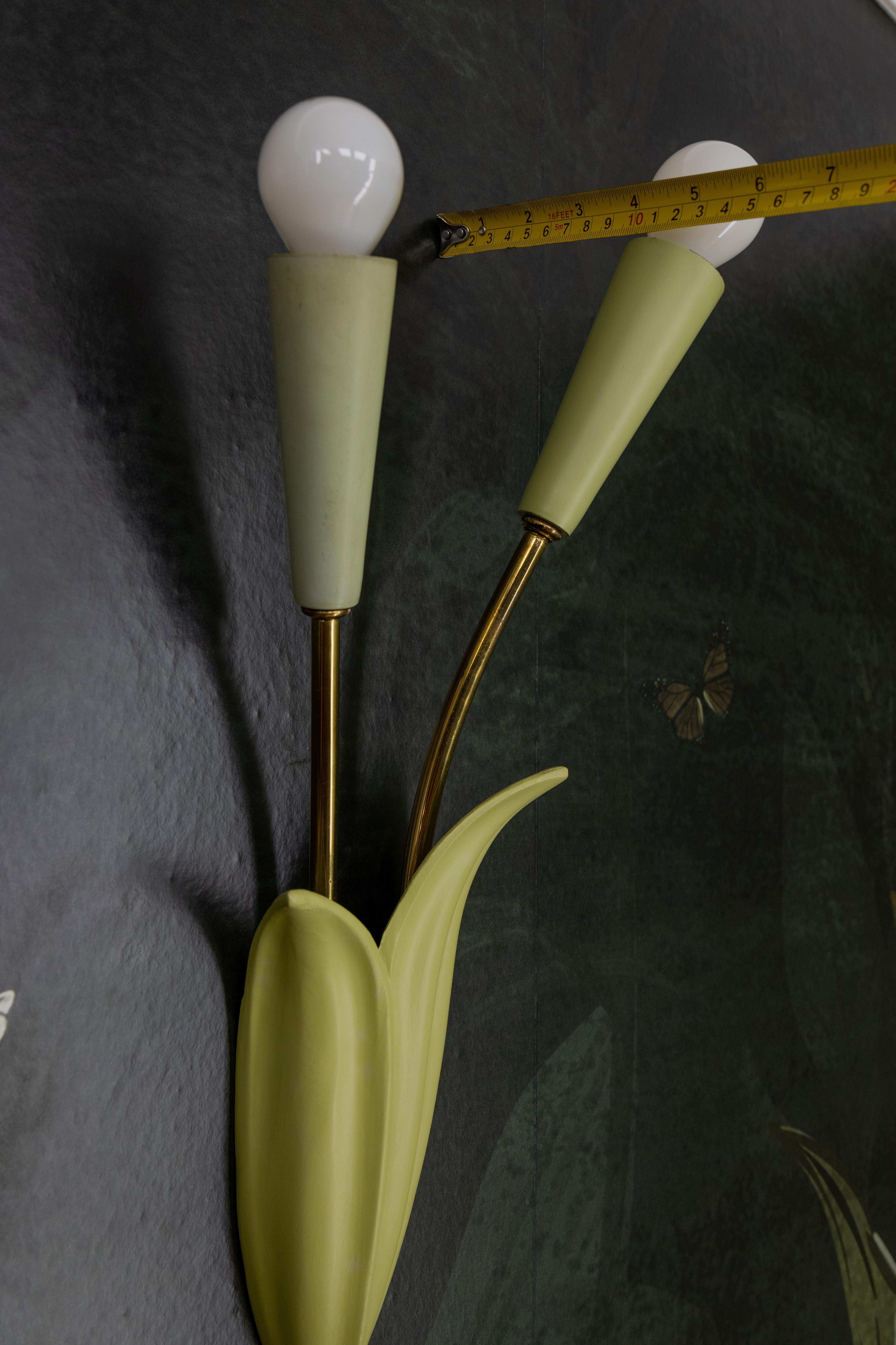 Ensemble de quatre appliques à deux lumières en forme de fleurs, vert pastel, Ott-Leuchten, 1950 en vente 4