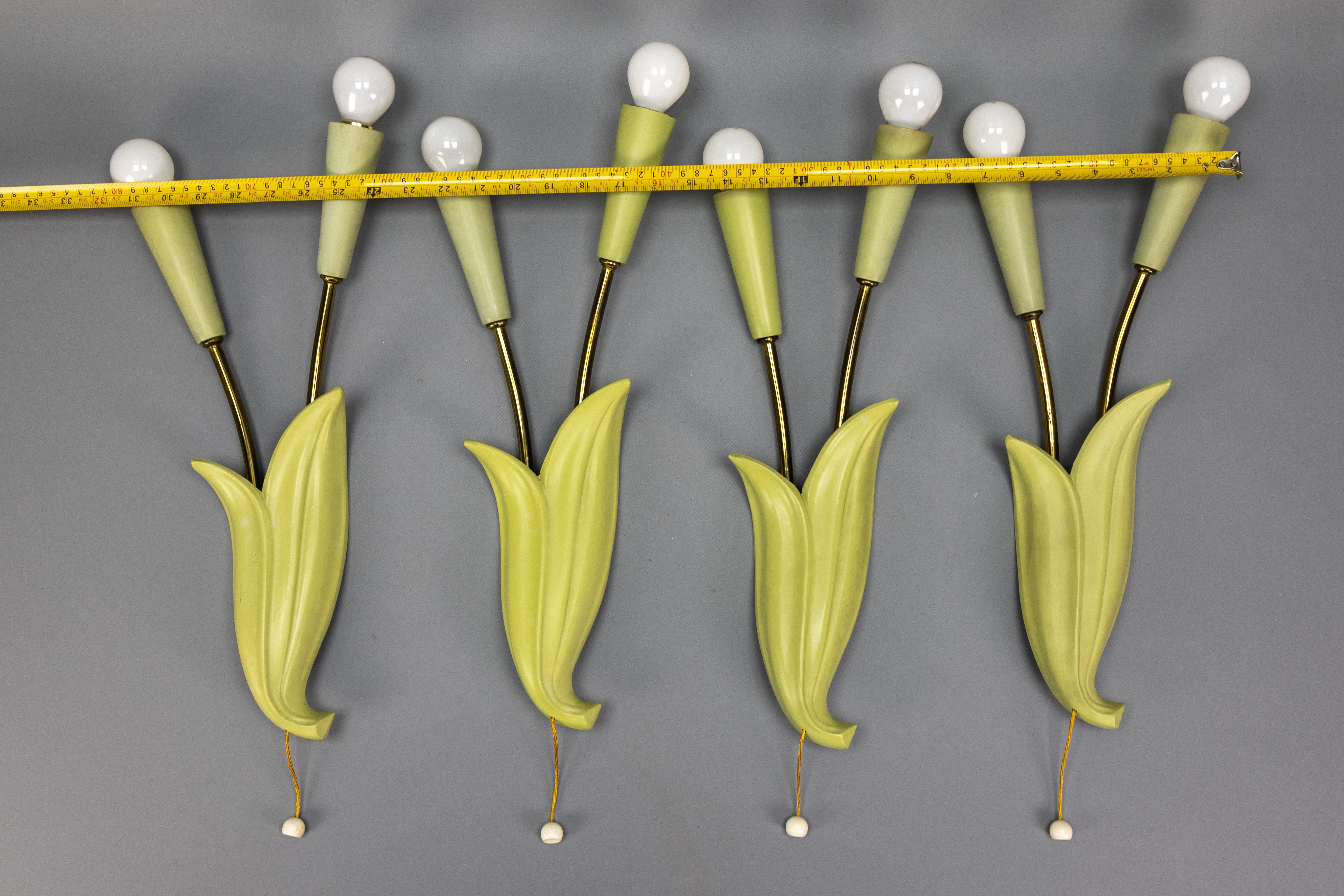 Ensemble de quatre appliques à deux lumières en forme de fleurs, vert pastel, Ott-Leuchten, 1950 en vente 8