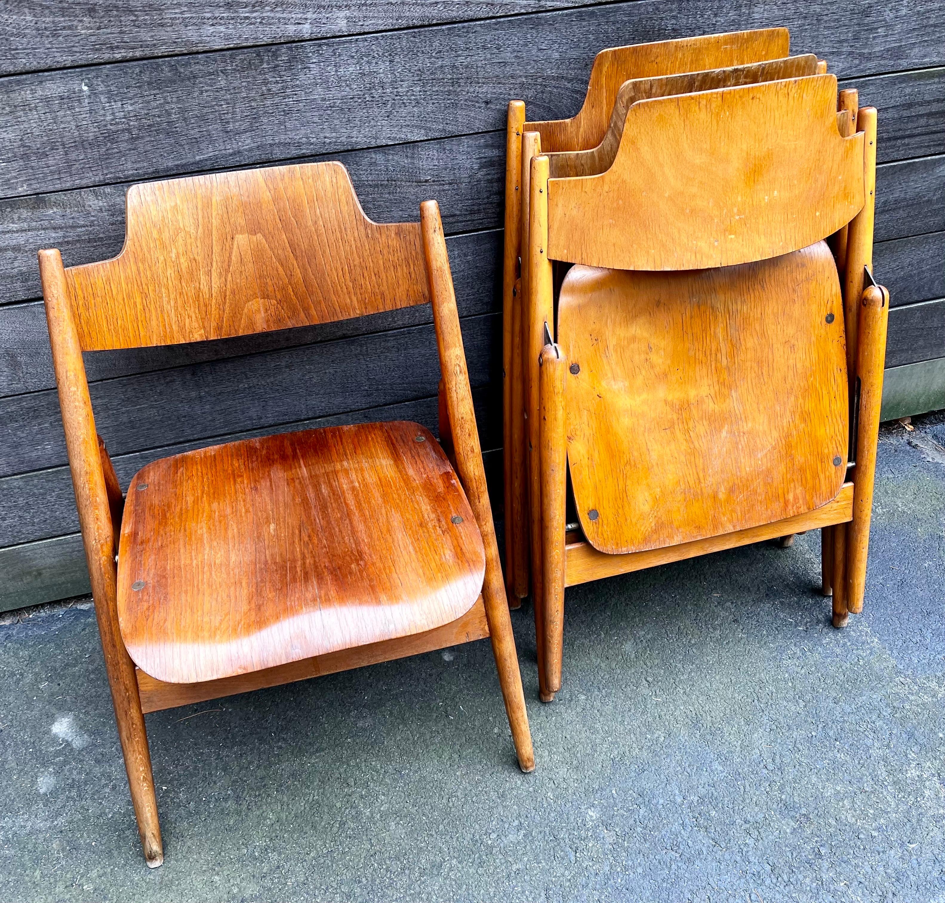 Satz von vier klappbaren Stühlen von Egon Eiermann für Wilde & Spieth, Modell SE18, 1952 im Angebot 6