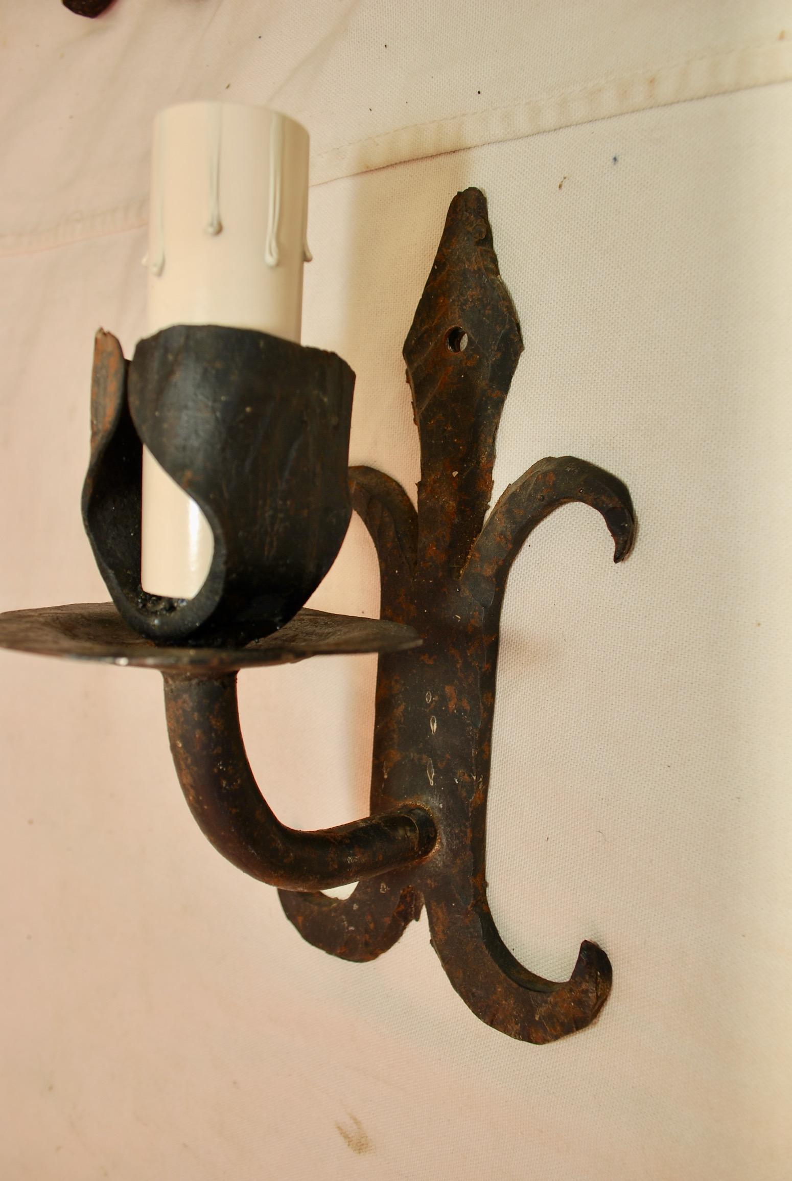 Set of Four French 1930s Wrought Iron Sconces ( two are sold ) In Good Condition In Los Angeles, CA