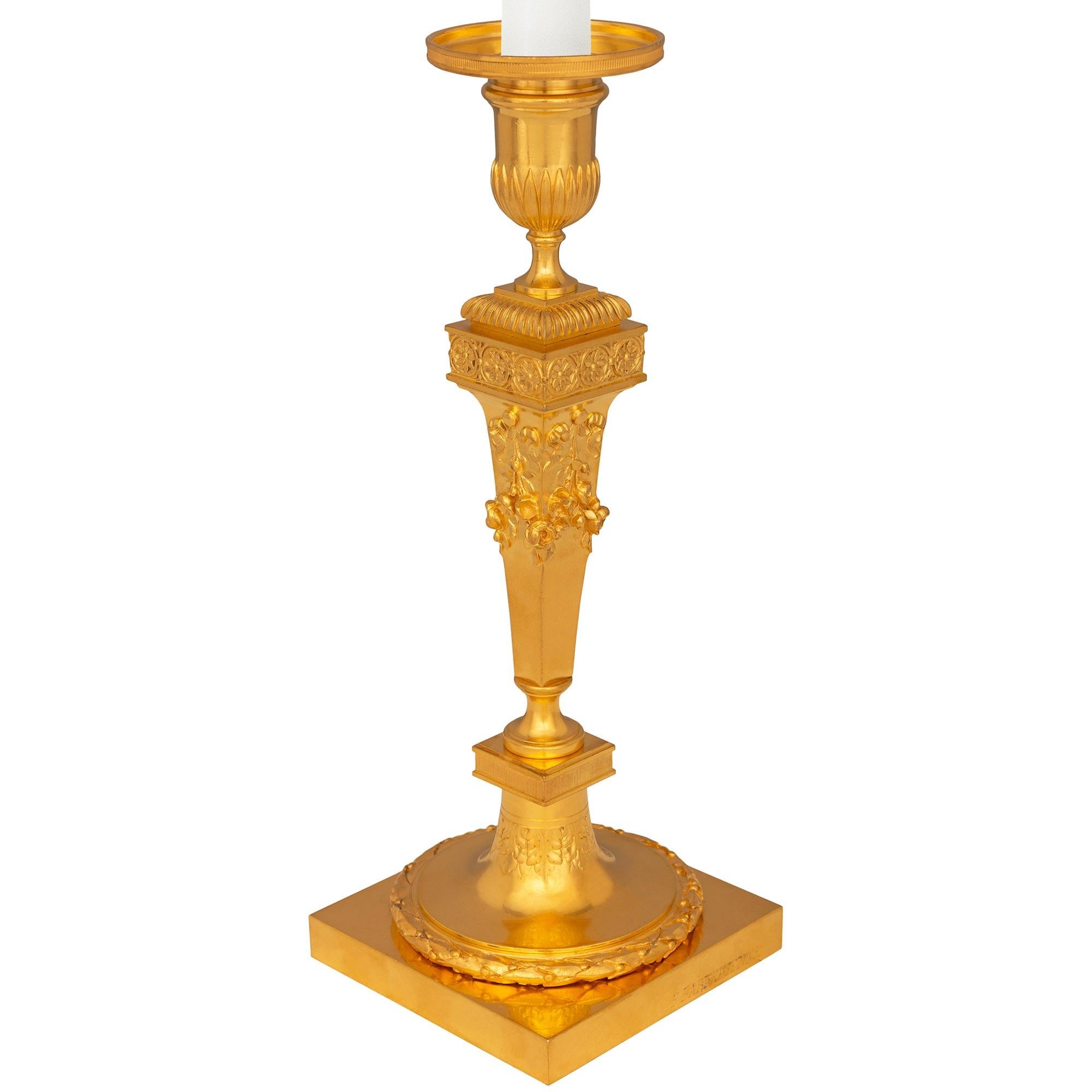 Belle Époque Ensemble de quatre chandeliers en bronze doré d'époque Belle Epoque, 19e siècle, France en vente