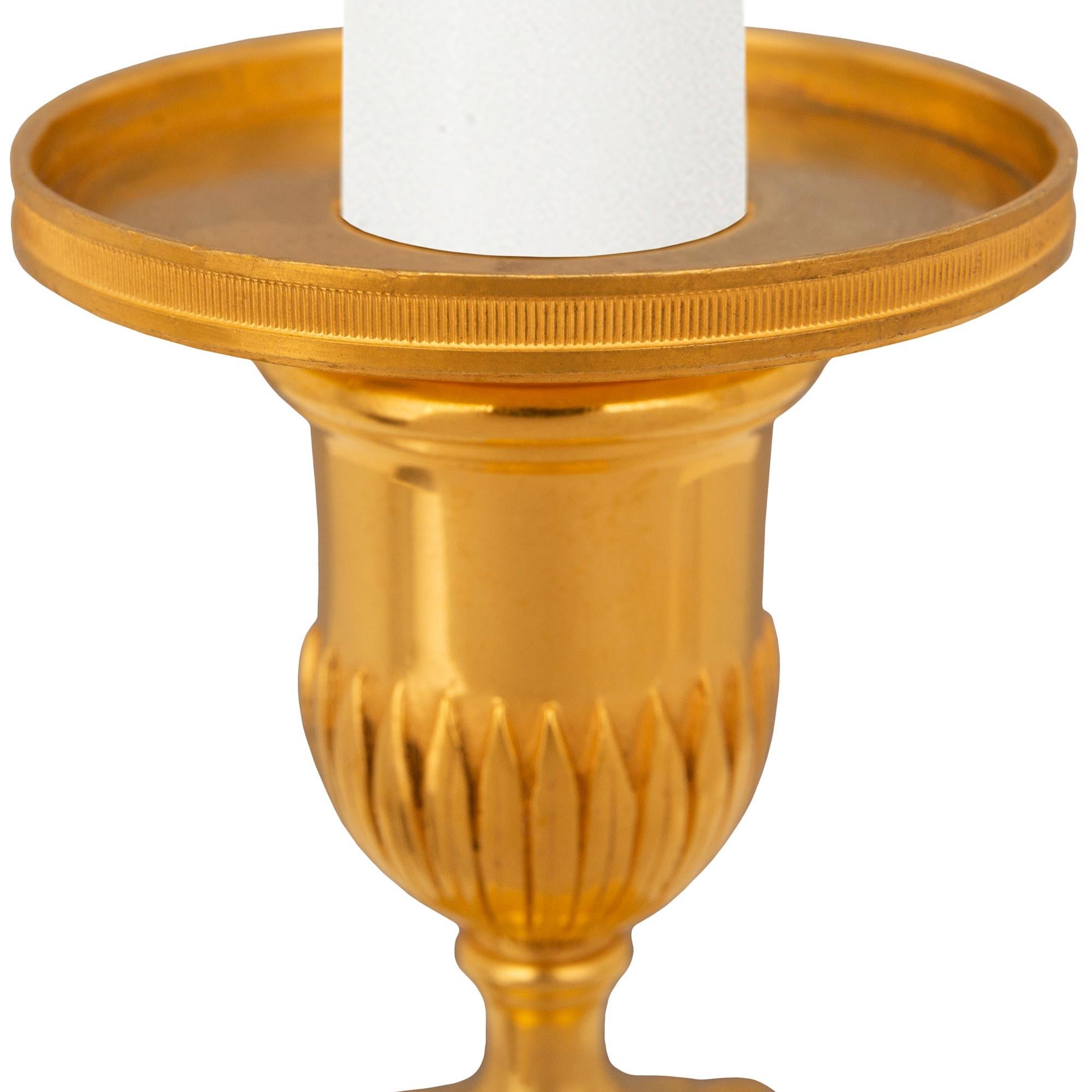 Francese Set di quattro candelabri francesi del XIX secolo del periodo Belle Epoque in ormoluce in vendita