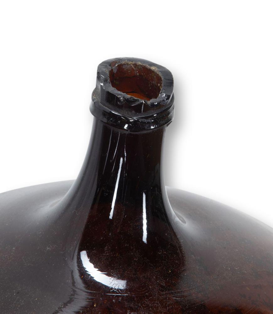 XIXe siècle Ensemble de quatre bouteilles de distillerie françaises du 19ème siècle en vente