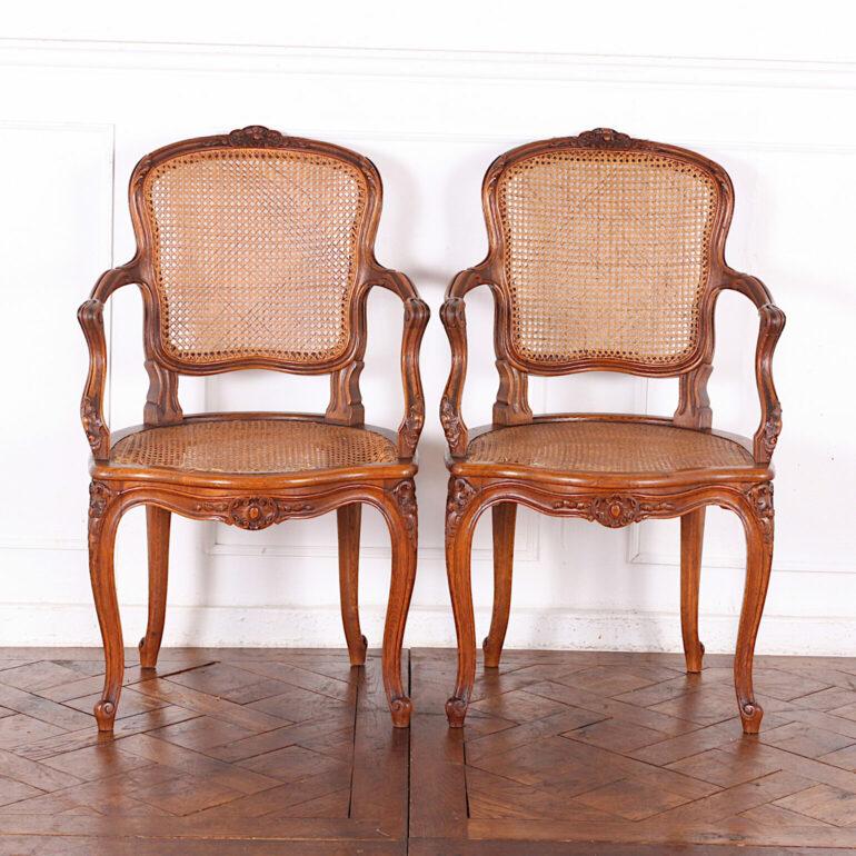 Hand-Carved Set of Four French 19th Century Louis XV Style Armchairs Bergeres