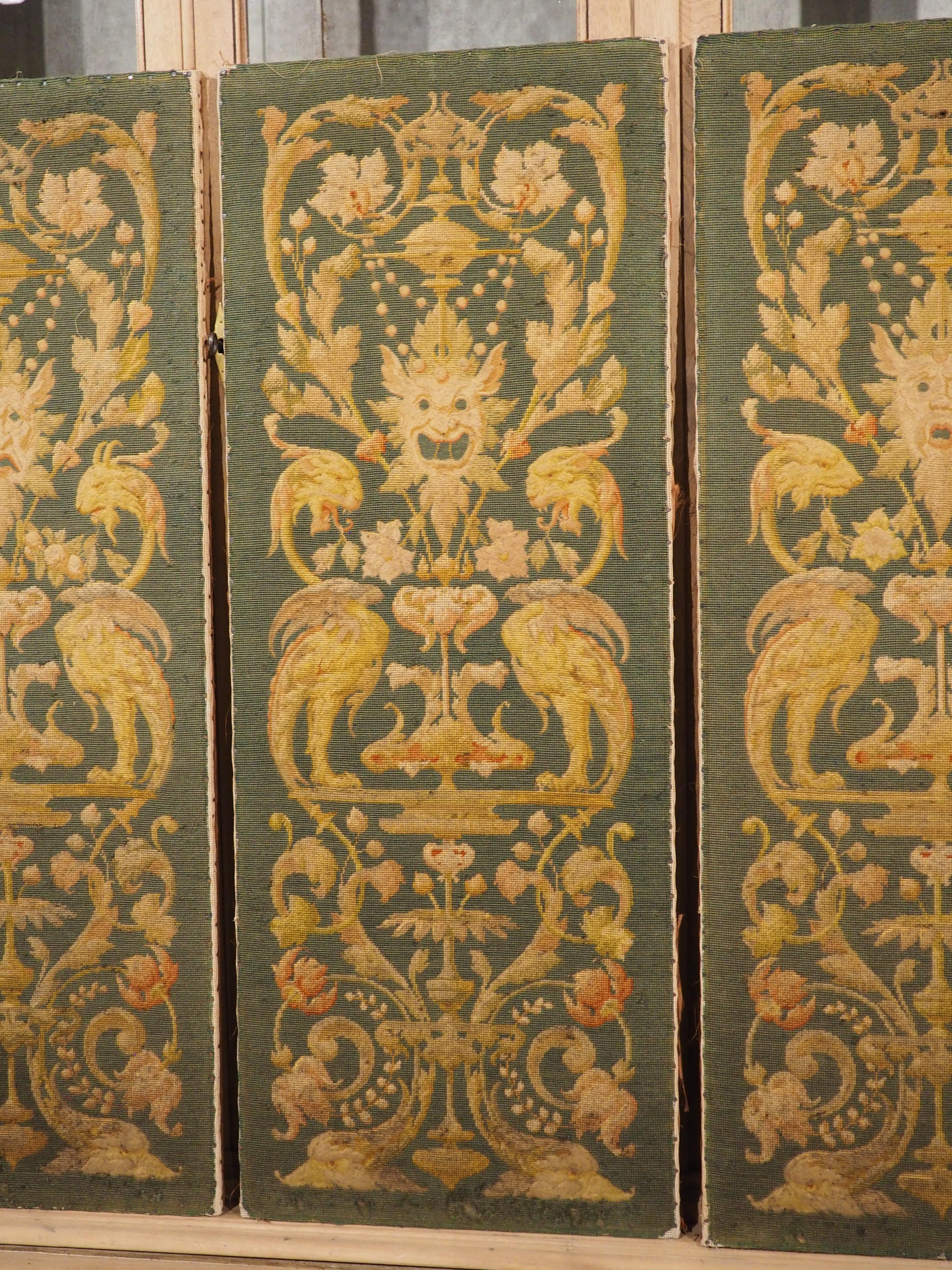 Conjunto de Cuatro Paneles de Teatro Antiguos Franceses de Punto de Aguja, Siglo XIX en venta 10