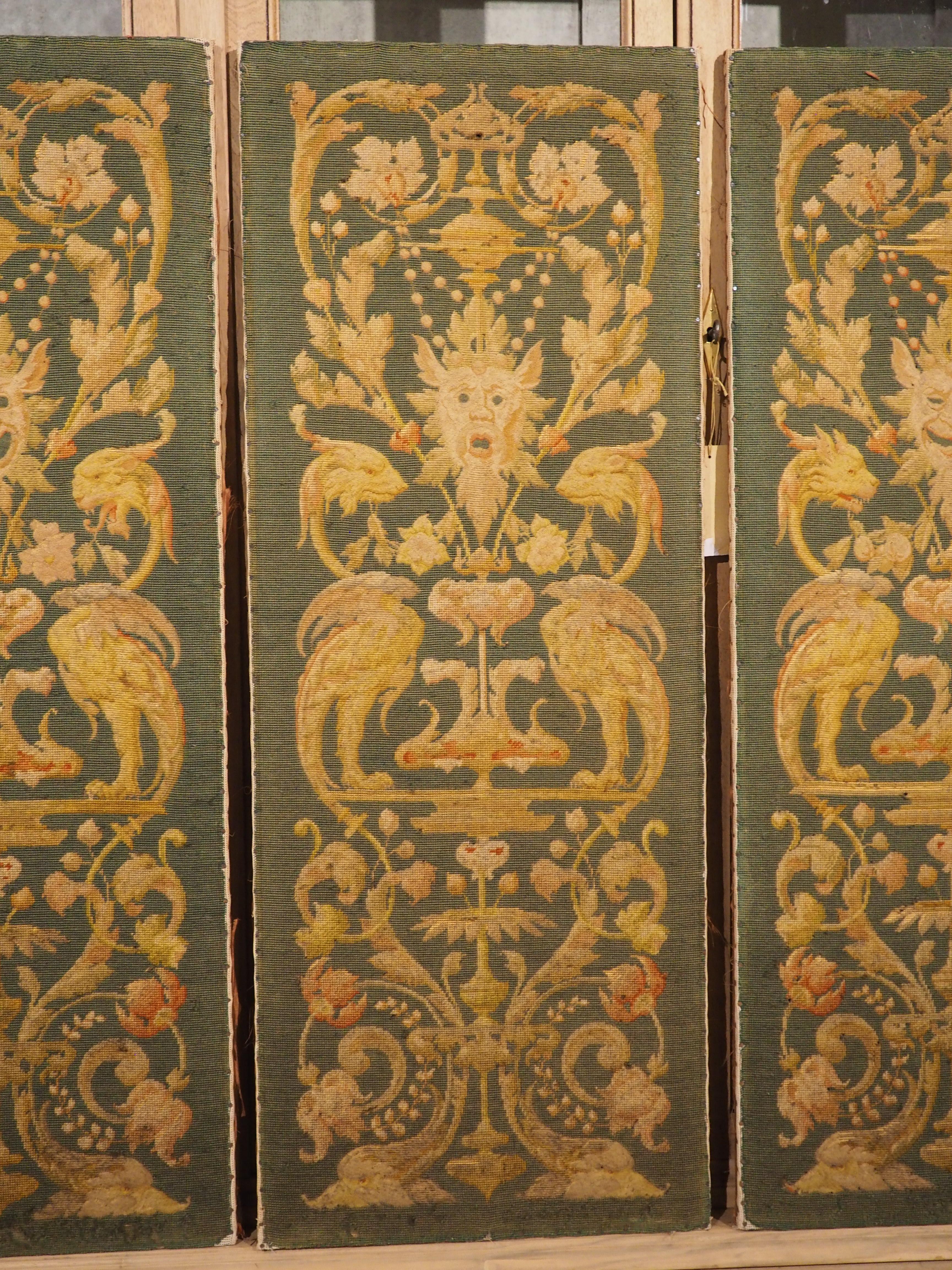 Conjunto de Cuatro Paneles de Teatro Antiguos Franceses de Punto de Aguja, Siglo XIX en venta 11