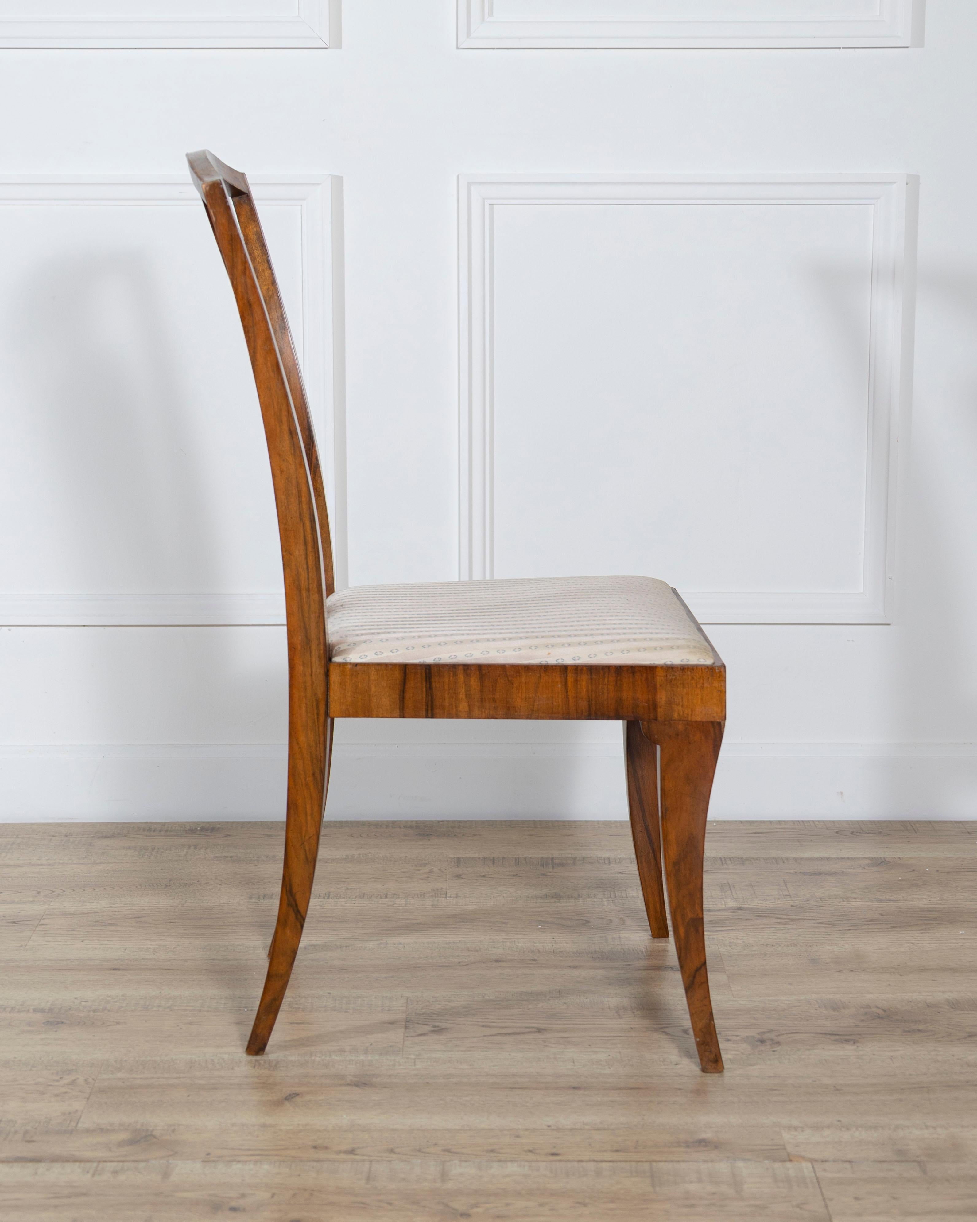 Noce Set of Four French Art Deco Dining Chairs in Walnut and Bois de Rose, circa 1920 in vendita