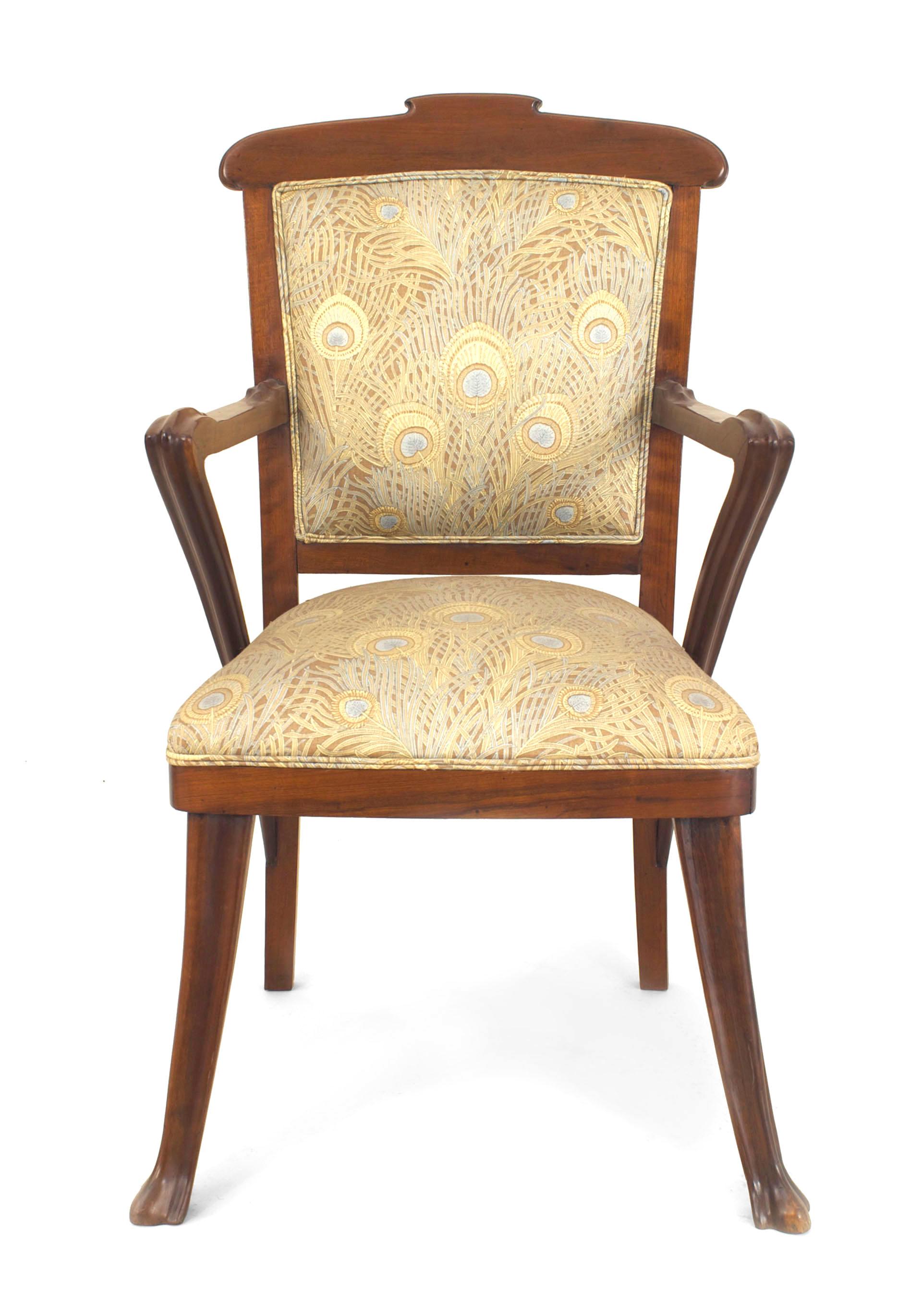 Set of 4 French Art Nouveau Walnut and Upholstery Armchairs In Good Condition For Sale In New York, NY