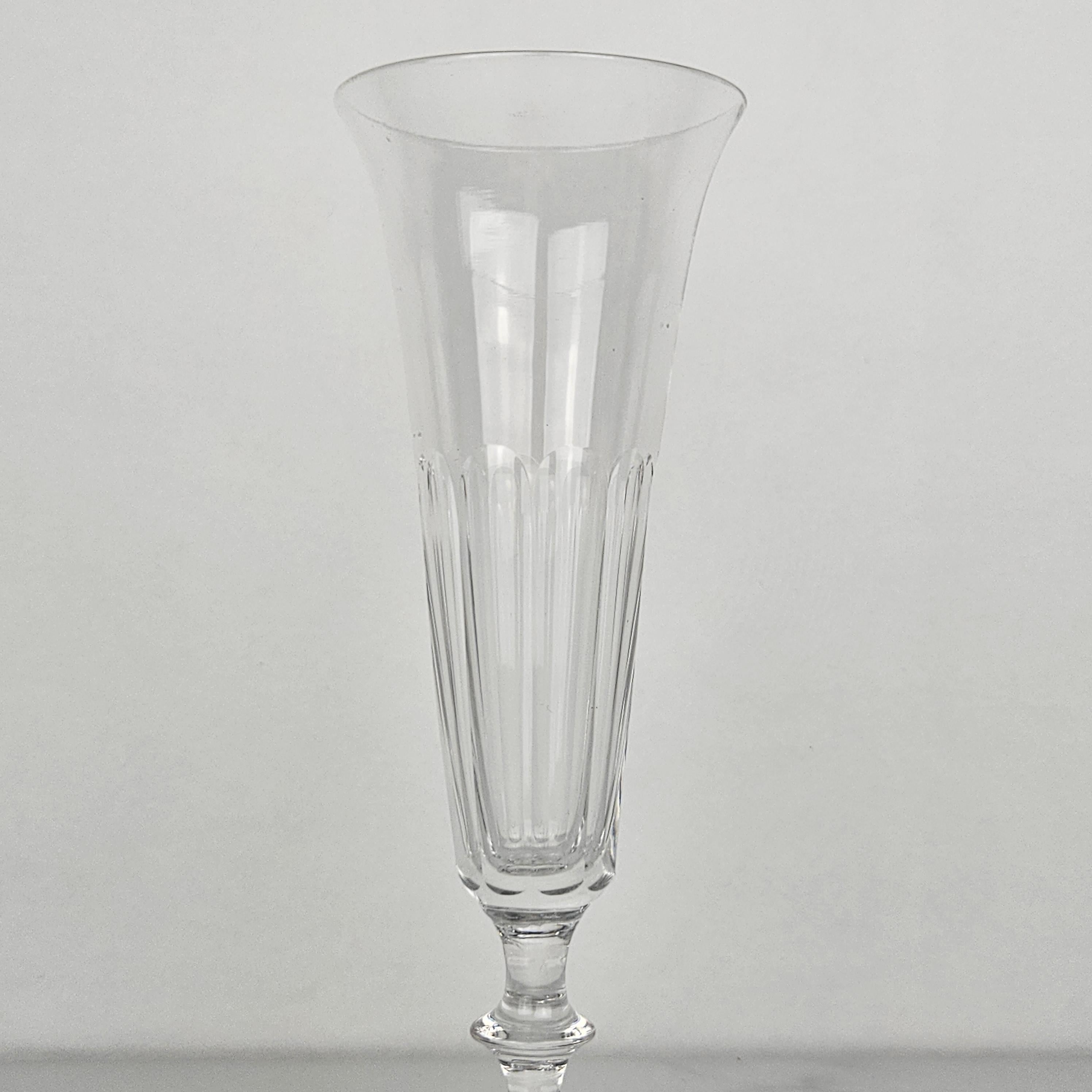 Francese Set di quattro flûte da champagne francesi in vetro di cristallo, 1880 ca. 1880 in vendita
