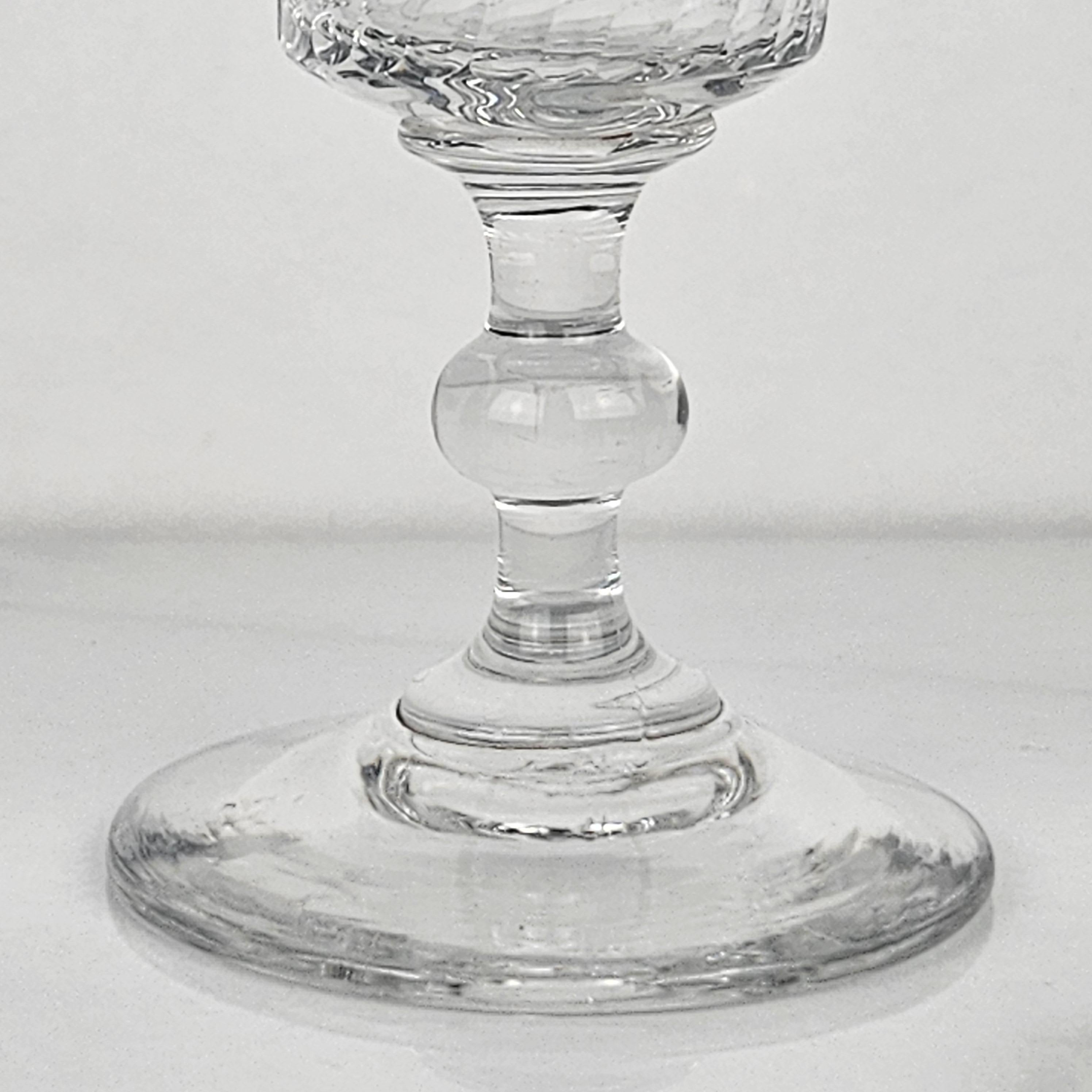 Ensemble de quatre flûtes à champagne françaises en verre, vers 1890 Bon état - En vente à Oud Beijerland, NL
