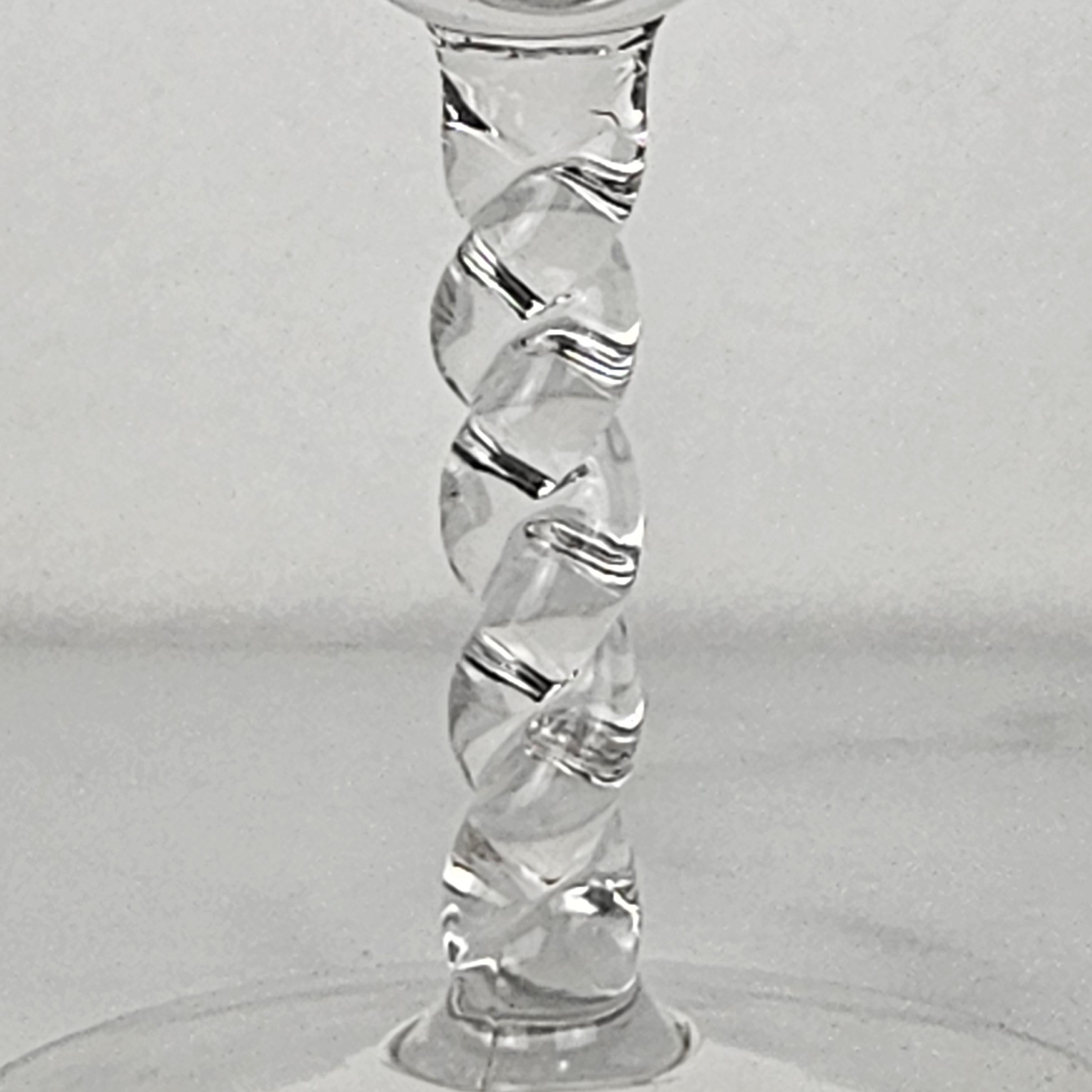 XIXe siècle Ensemble de quatre flûtes à champagne françaises en verre, vers 1900 en vente