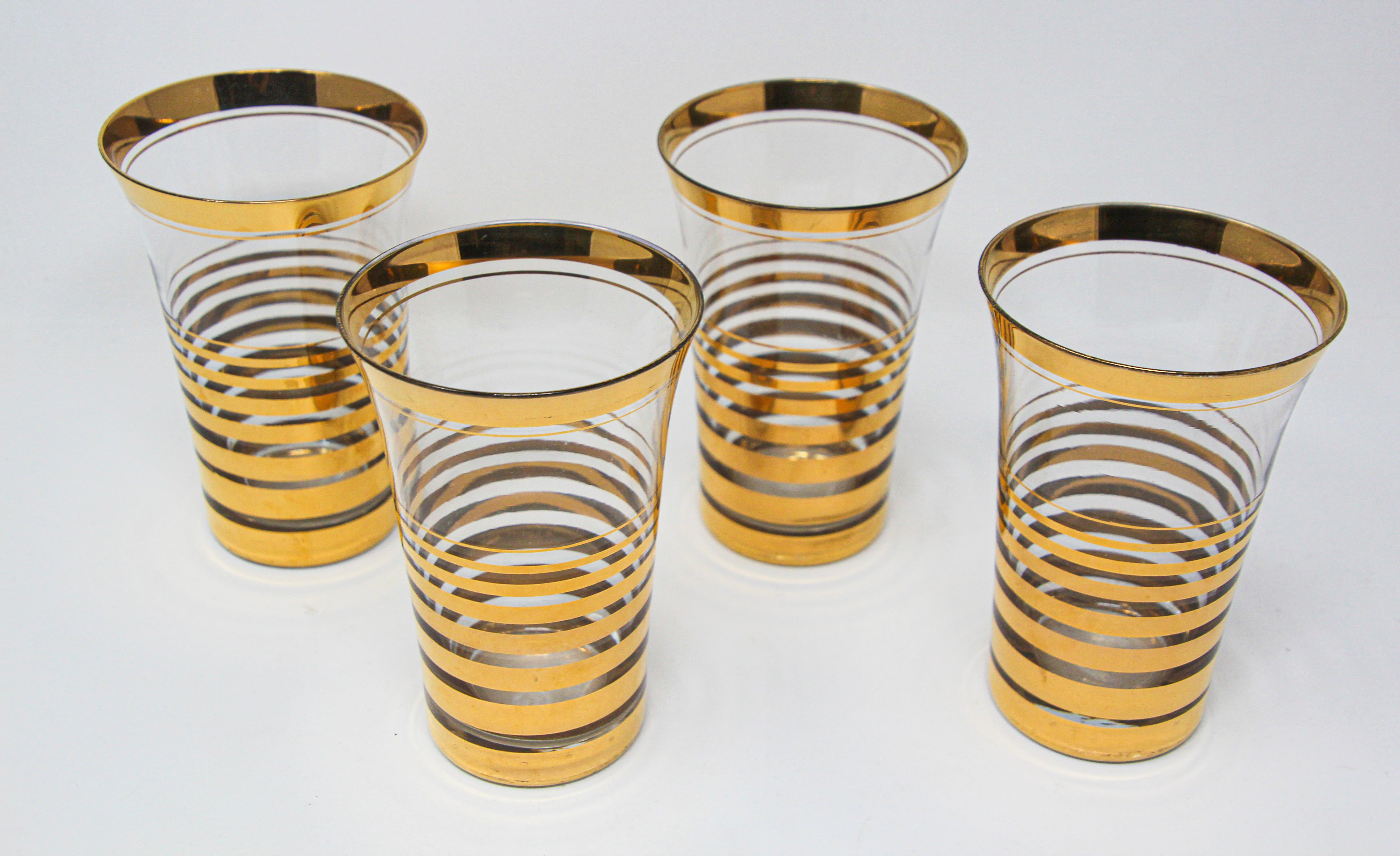 Juego de cuatro copas de cóctel francesas con diseño de oro de 22 quilates Pintado a mano en venta
