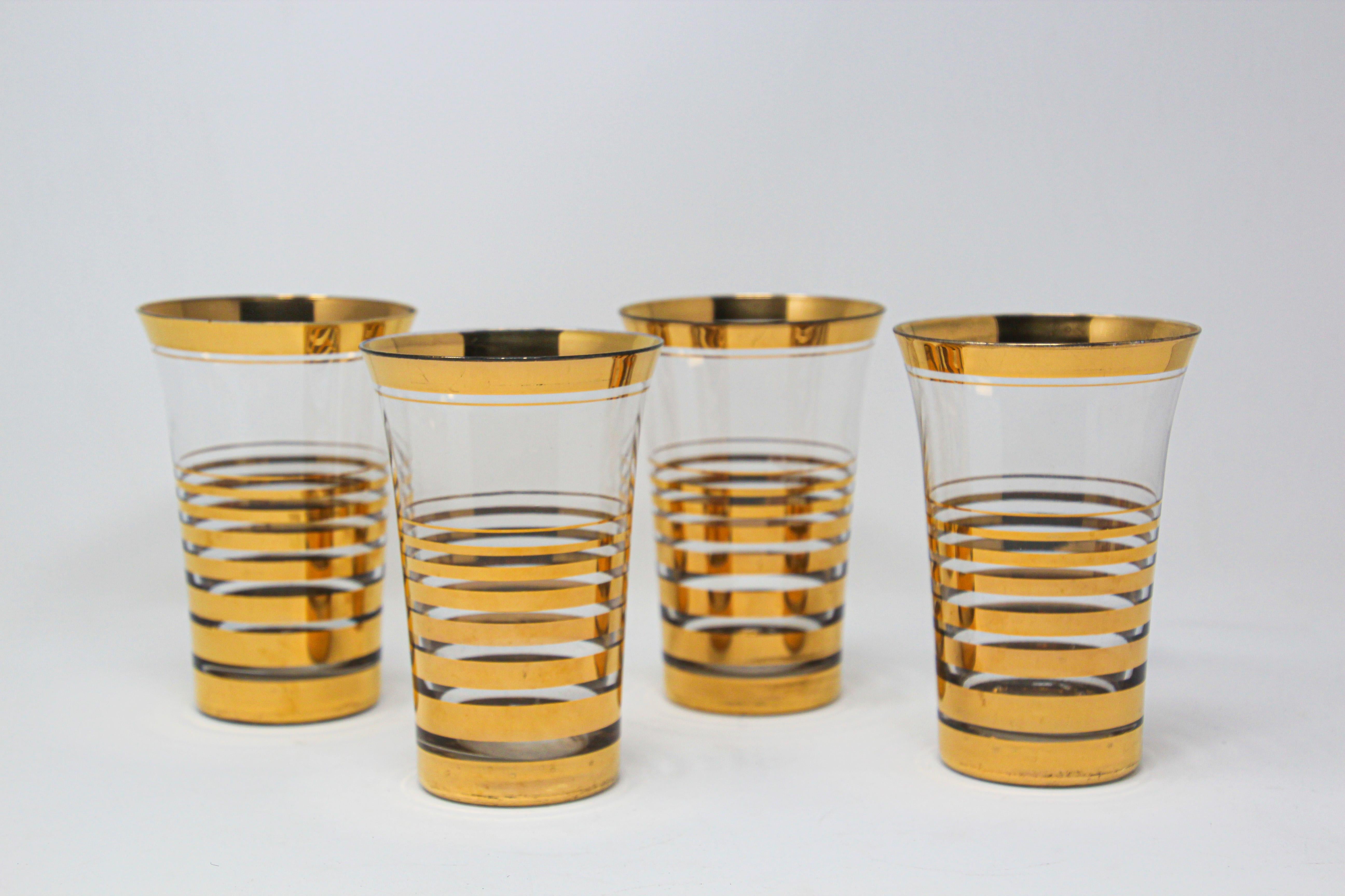 20th Century Set of Four French Cocktail Glasses with 22-Karat Gold Design For Sale