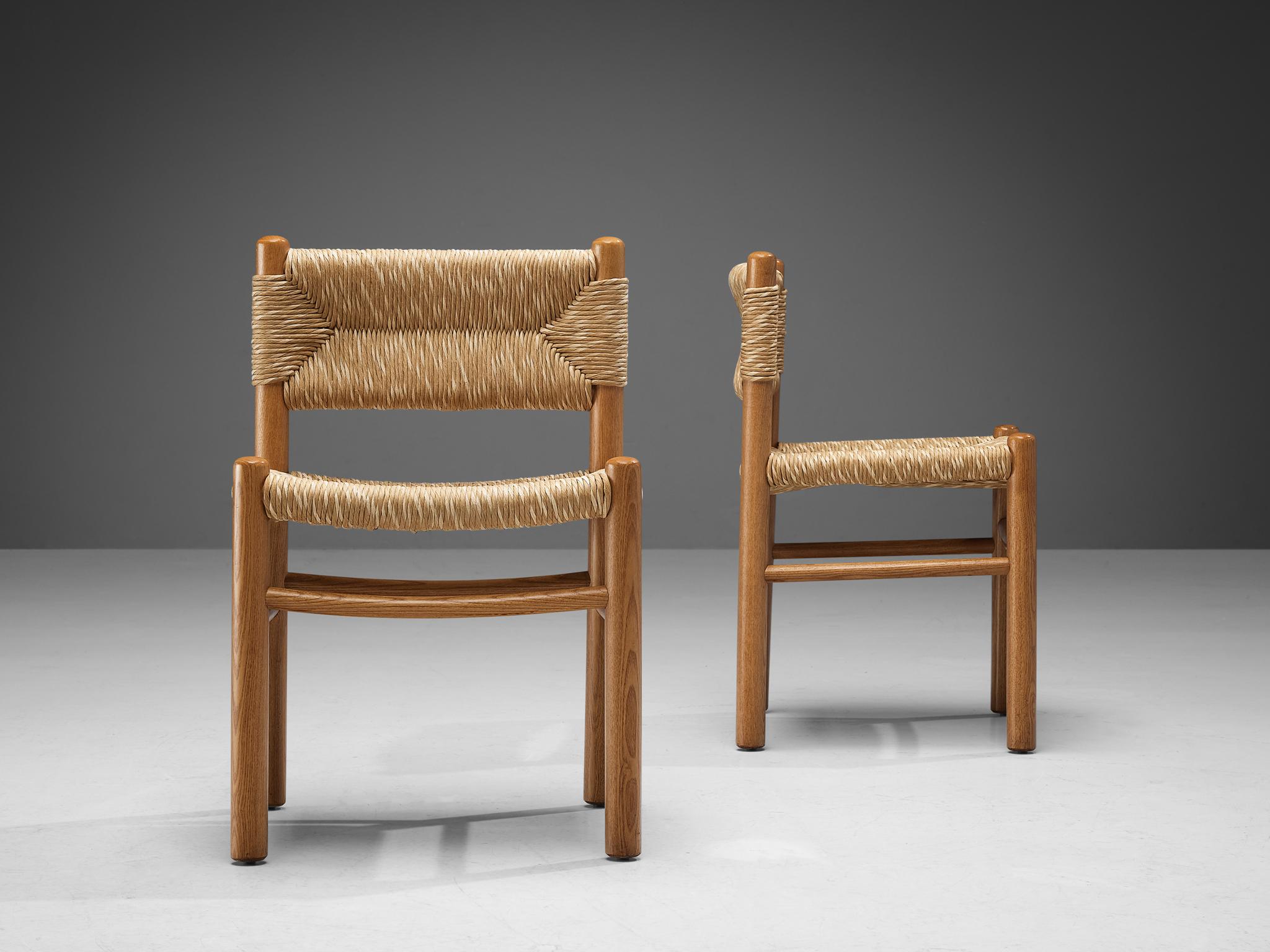 Mid-Century Modern Set of Four French Dining Chairs in Oak and Straw  For Sale