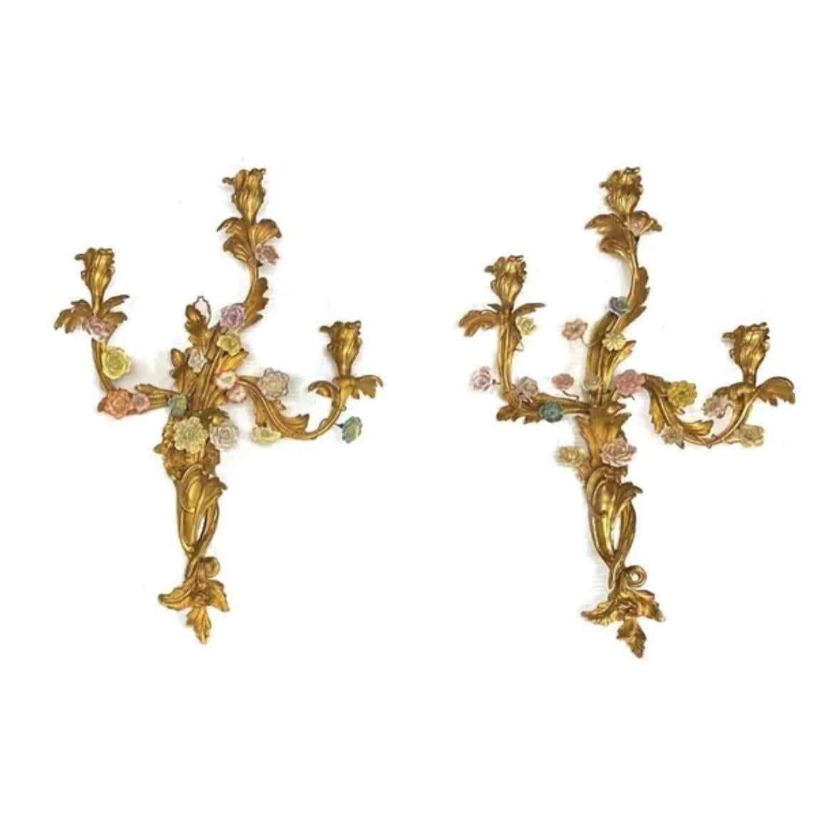 Set of Four French Gilt Bronze and Porcelain Sconces in Louis XV Style In Good Condition For Sale In New York, NY