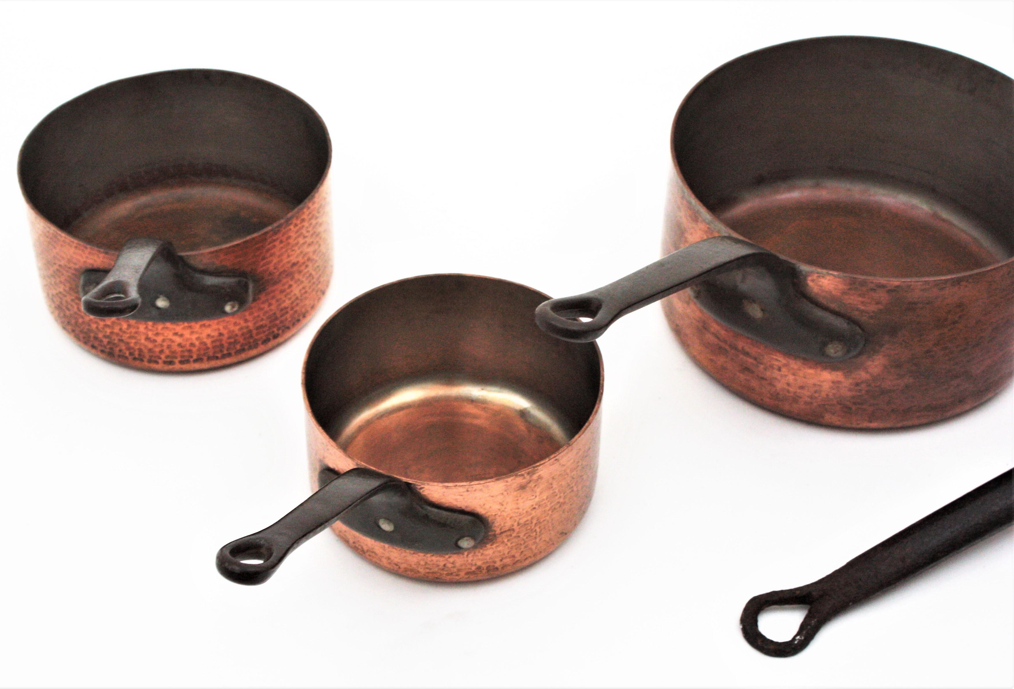 Set of Four French Copper Saucepans with Iron Handles, 1940s For Sale 6