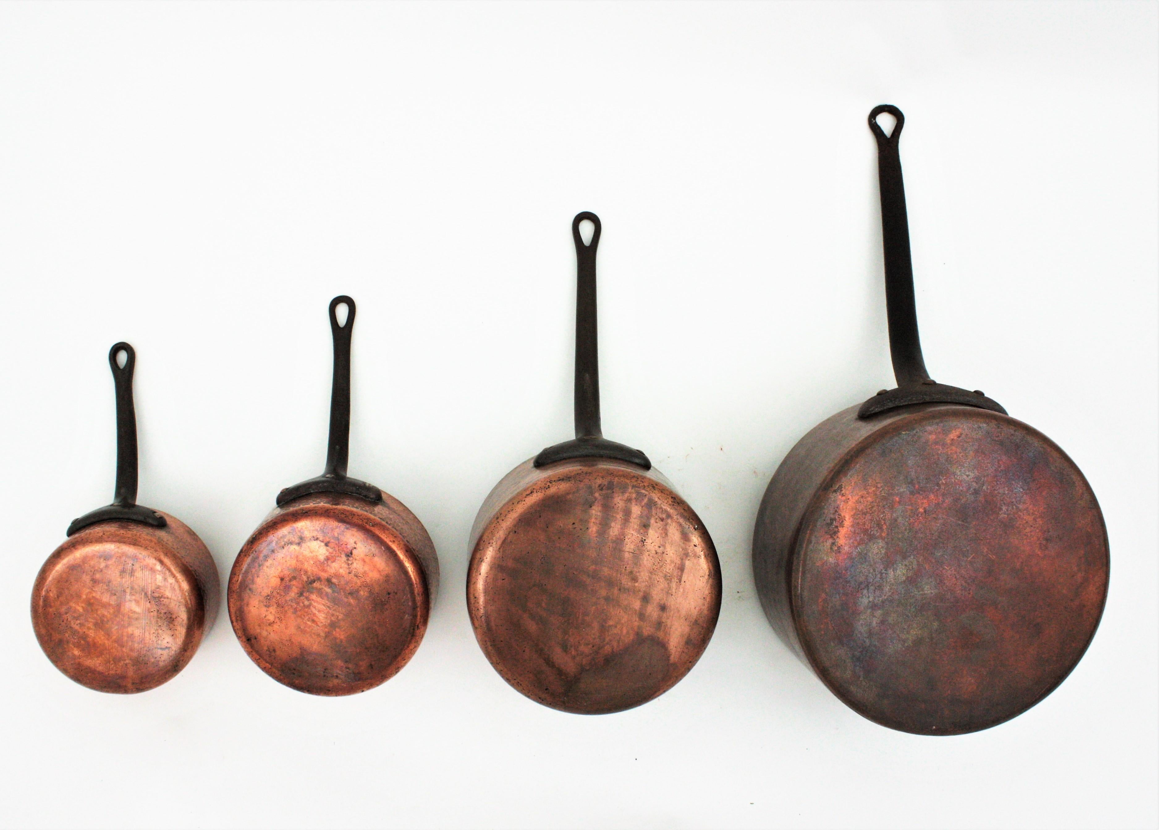 Set of Four French Copper Saucepans with Iron Handles, 1940s For Sale 4