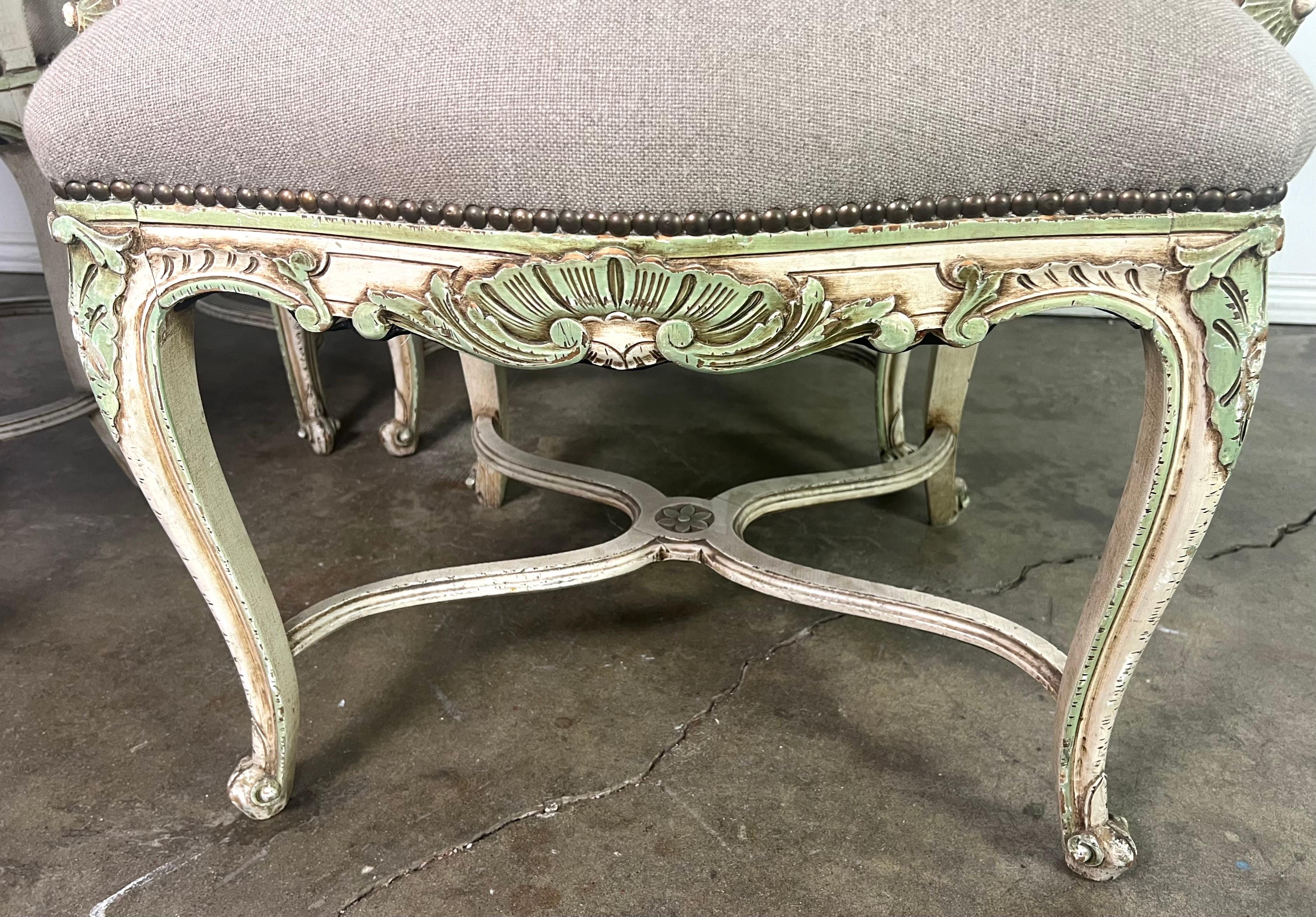 Ensemble de quatre salles à manger peintes de style Louis XV C. 1900 en vente 4