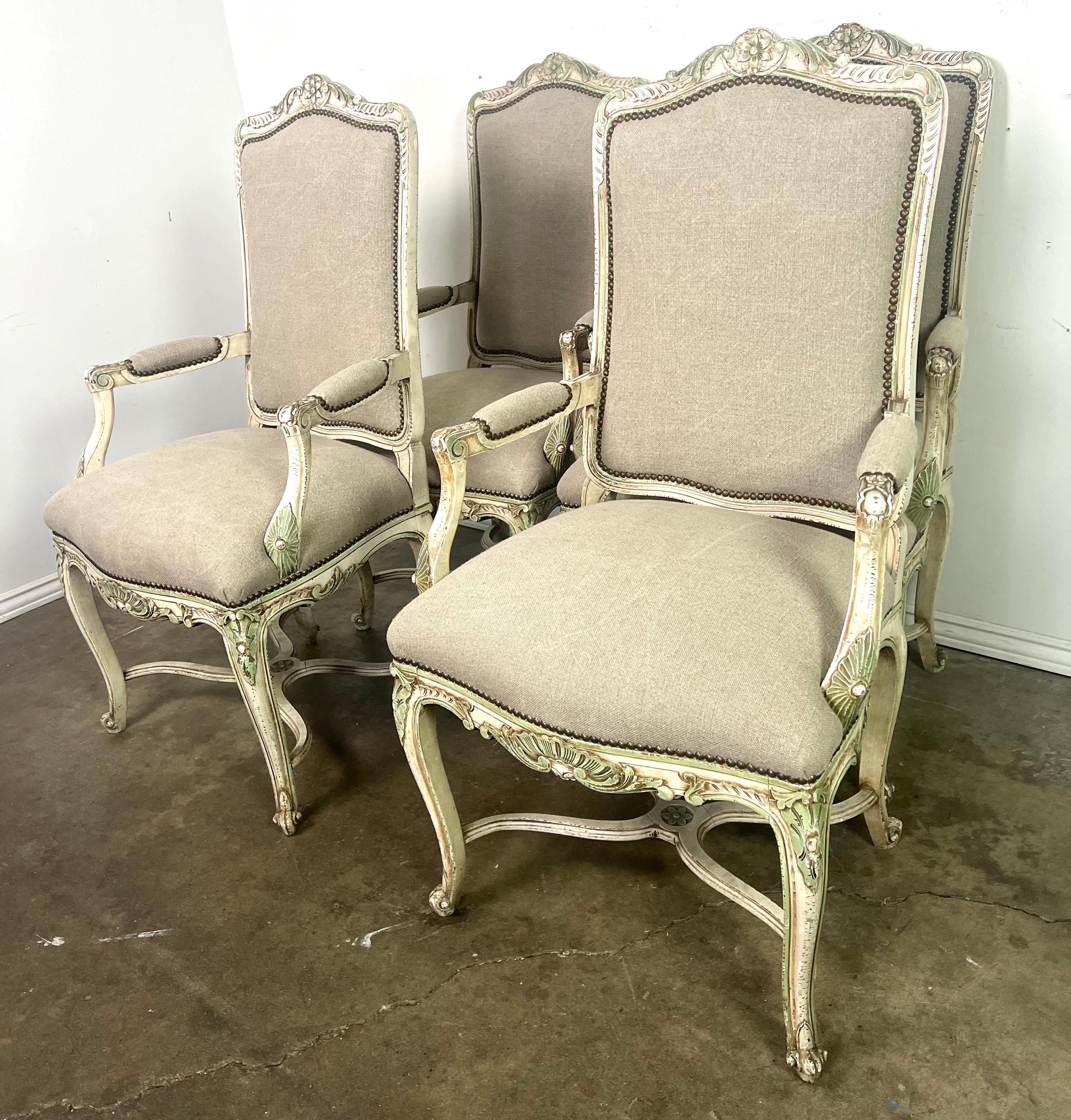 Ensemble de quatre salles à manger peintes de style Louis XV C. 1900 en vente 1