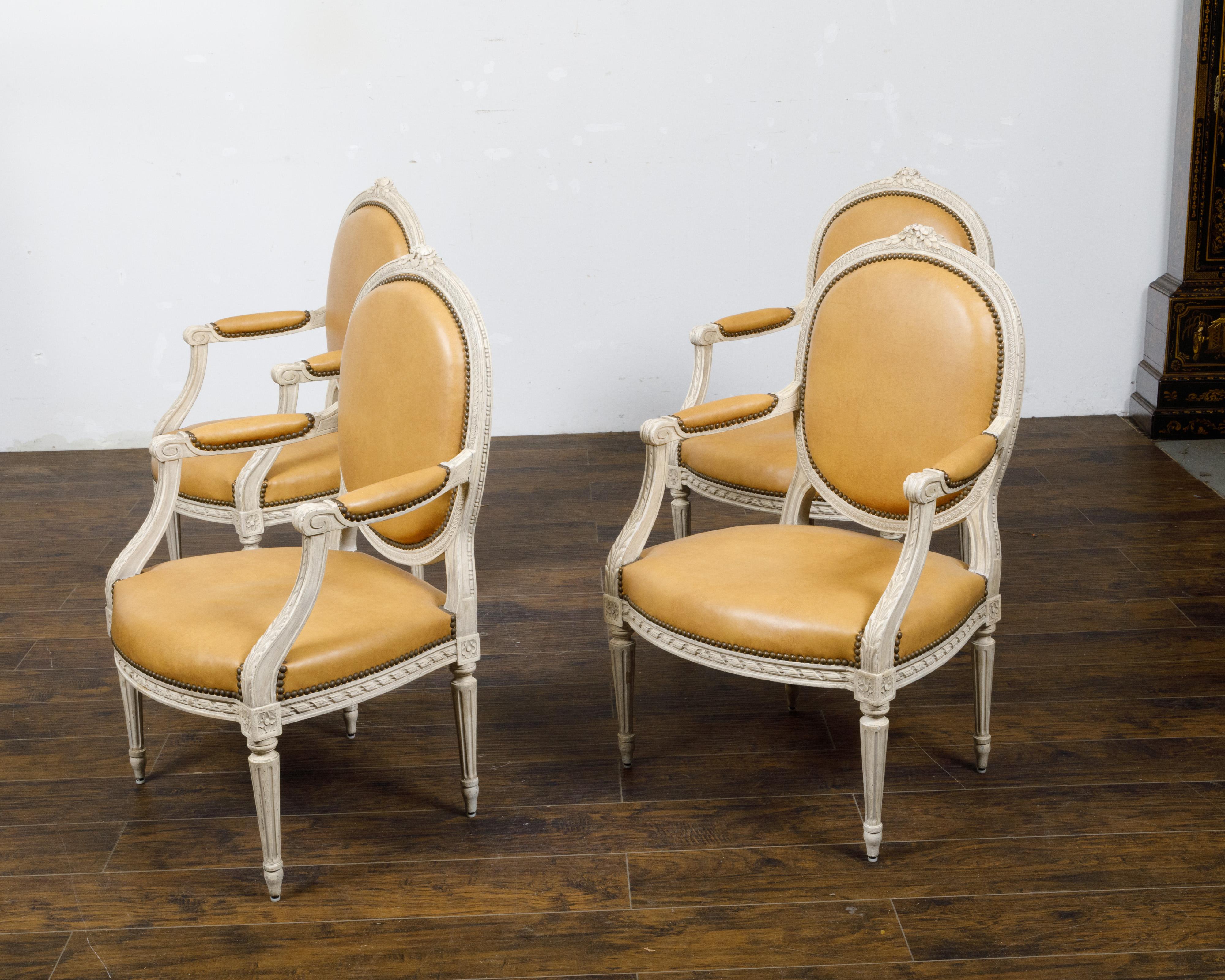 Set of Four French Louis XVI Style 1900s Oval Back Painted and Carved Armchairs For Sale 3