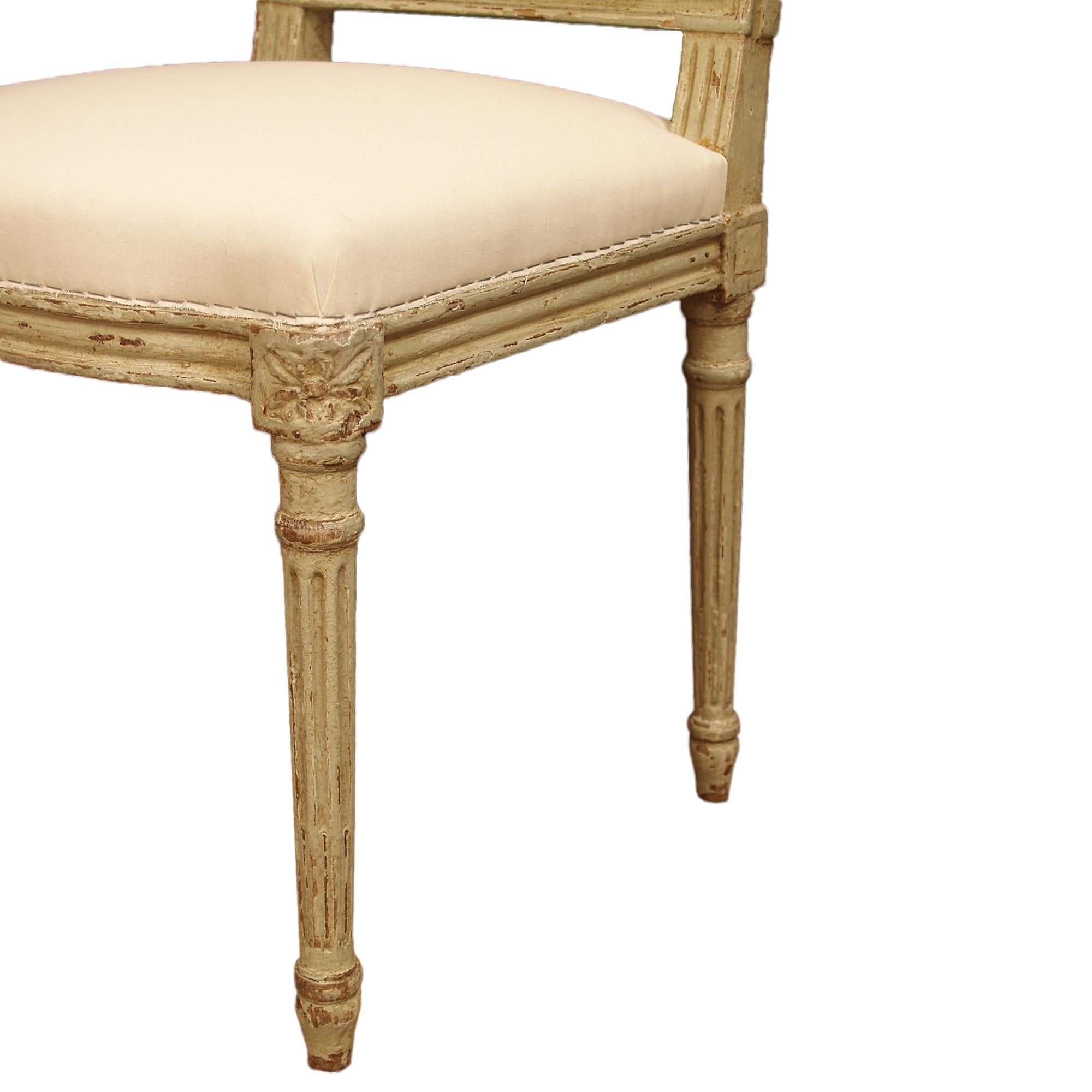 Set of Four French Louis XVI Style Patinated Pale Green Dining Chairs In Good Condition For Sale In West Palm Beach, FL