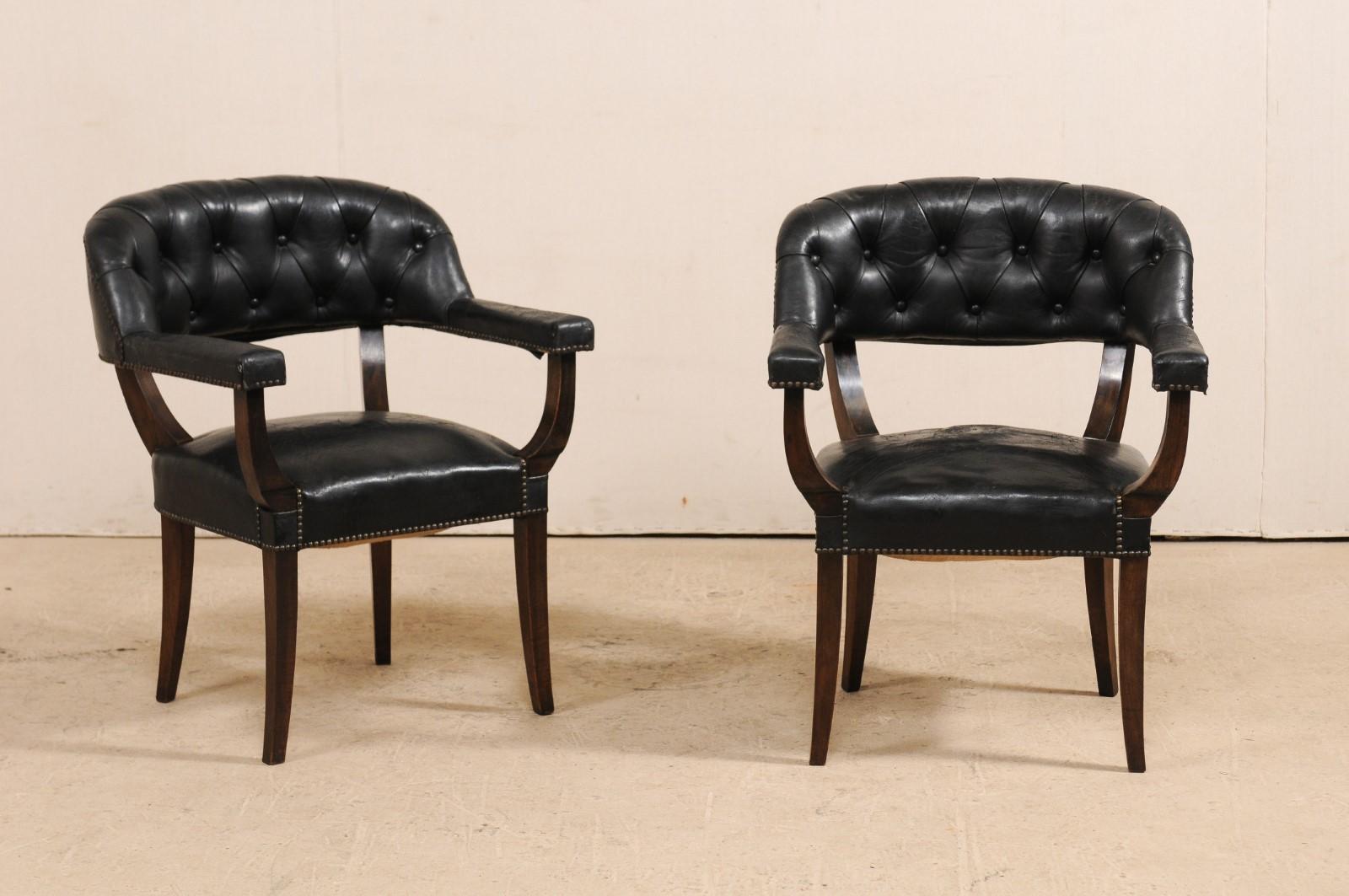 Set of Four French Mid-20th Century Black Leather Tub Armchairs For Sale 7