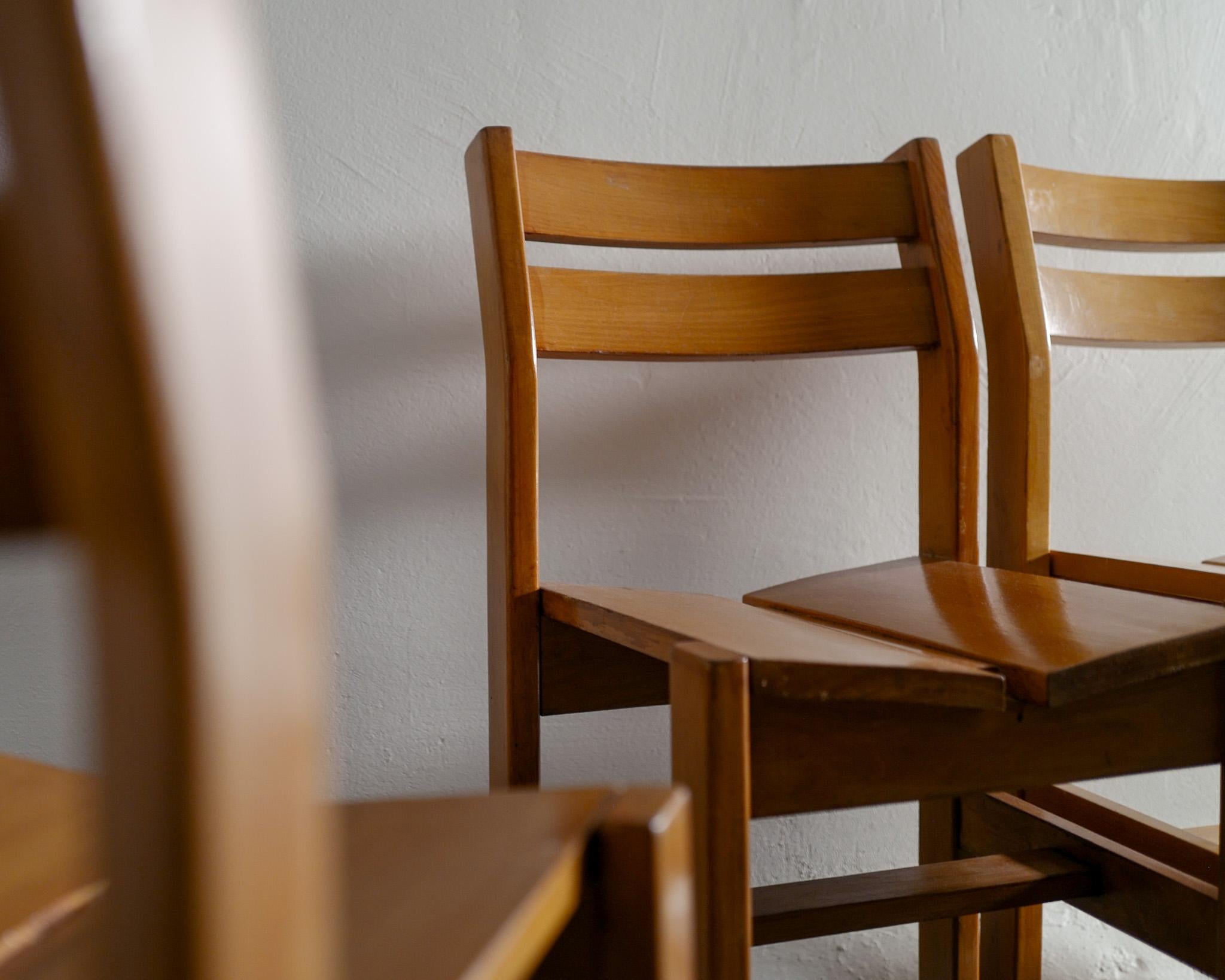 Set of Four French Mid Century Dining Chairs by Charlotte Perriand for Les Arcs For Sale 1