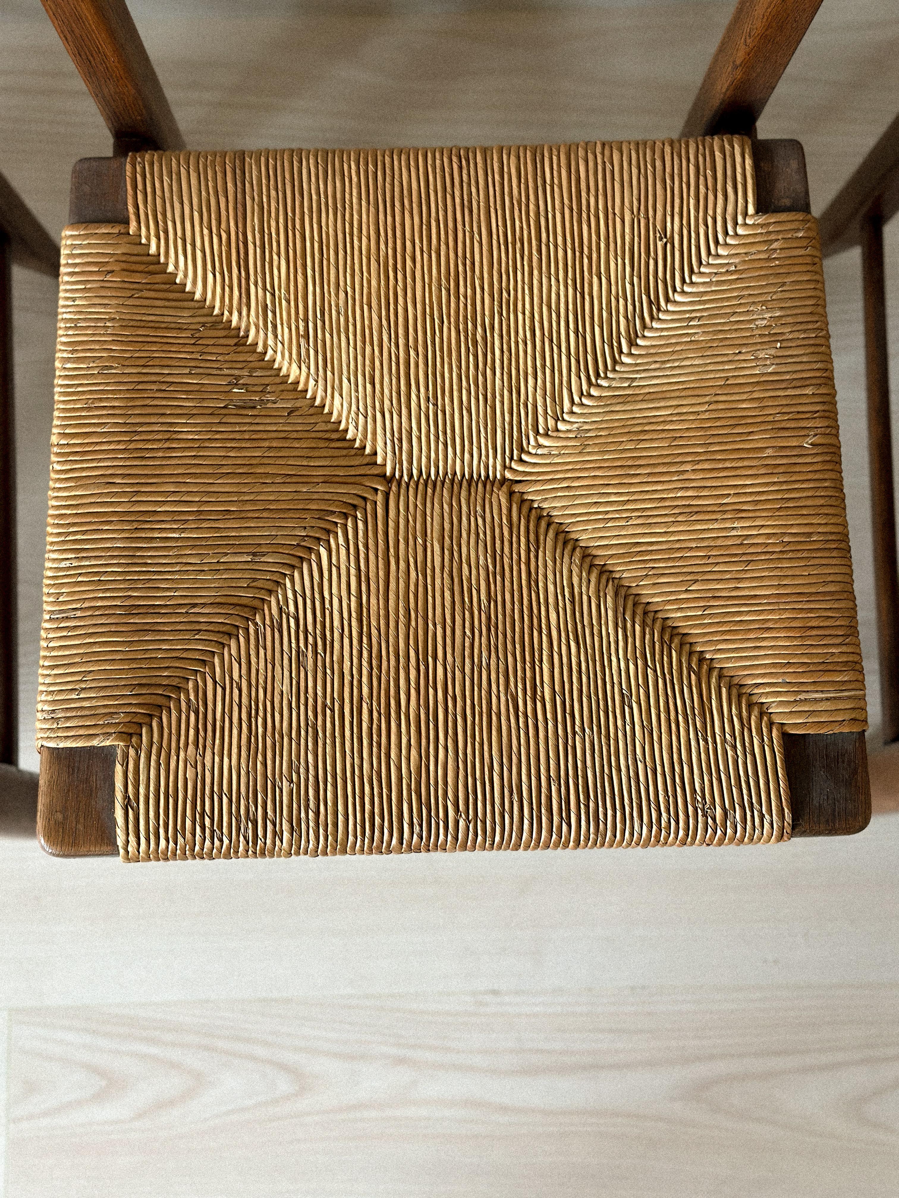 Set of Four French Mid-Century Dining Chairs by Guillerme et Chambron For Sale 9