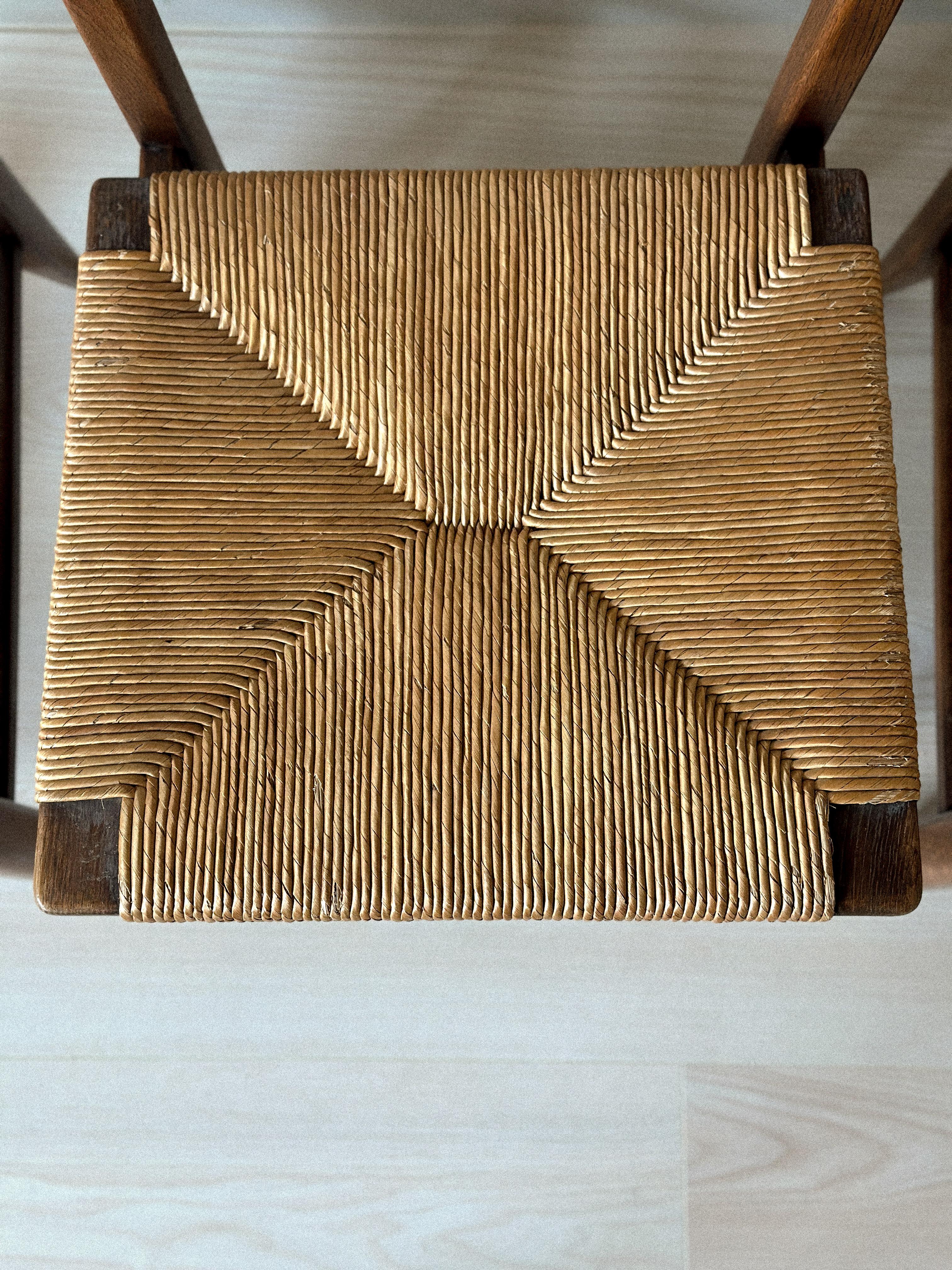 Set of Four French Mid-Century Dining Chairs by Guillerme et Chambron For Sale 10