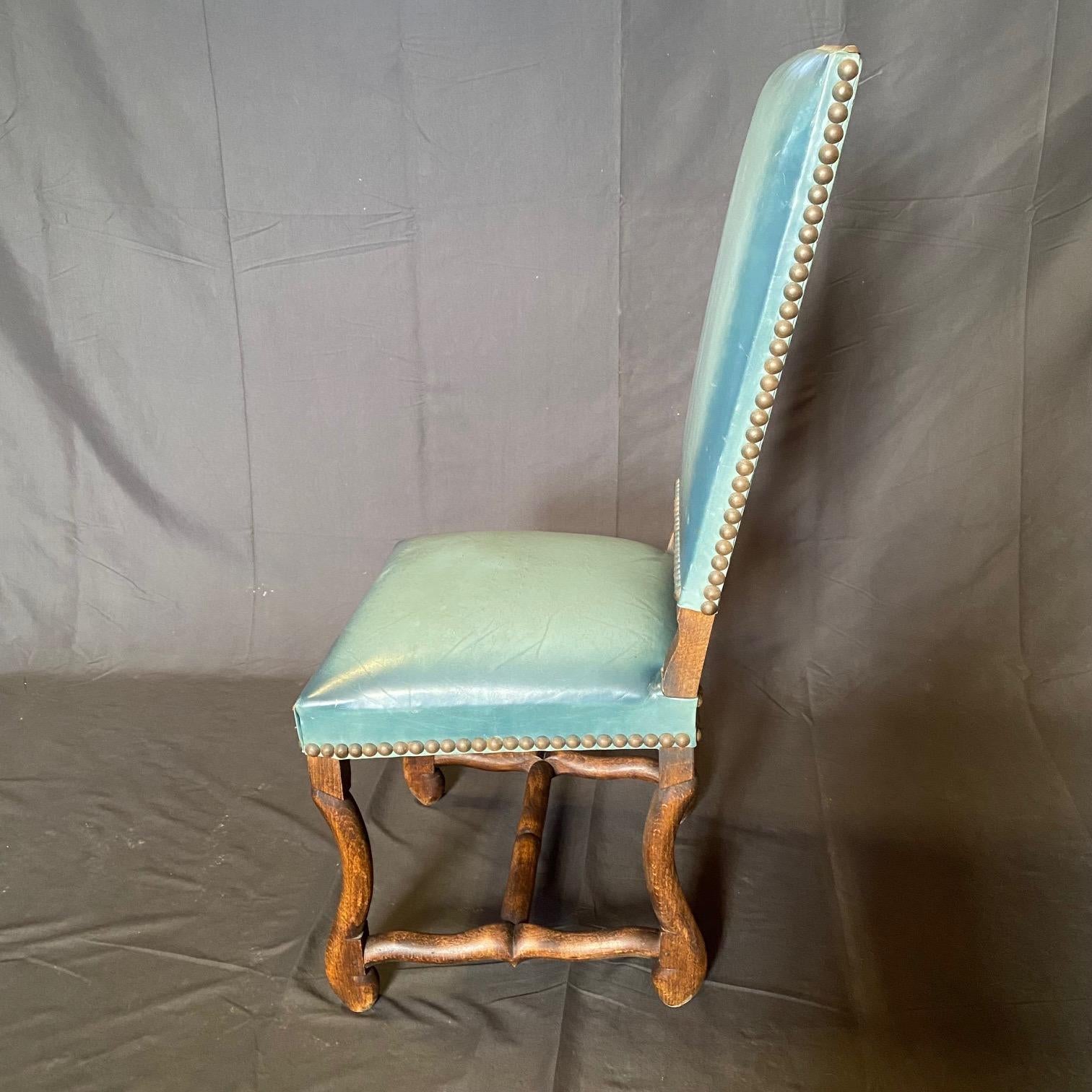 Set di quattro sedie da pranzo in pelle francese Os de Mouton, blu guscio d'uovo. in vendita 2