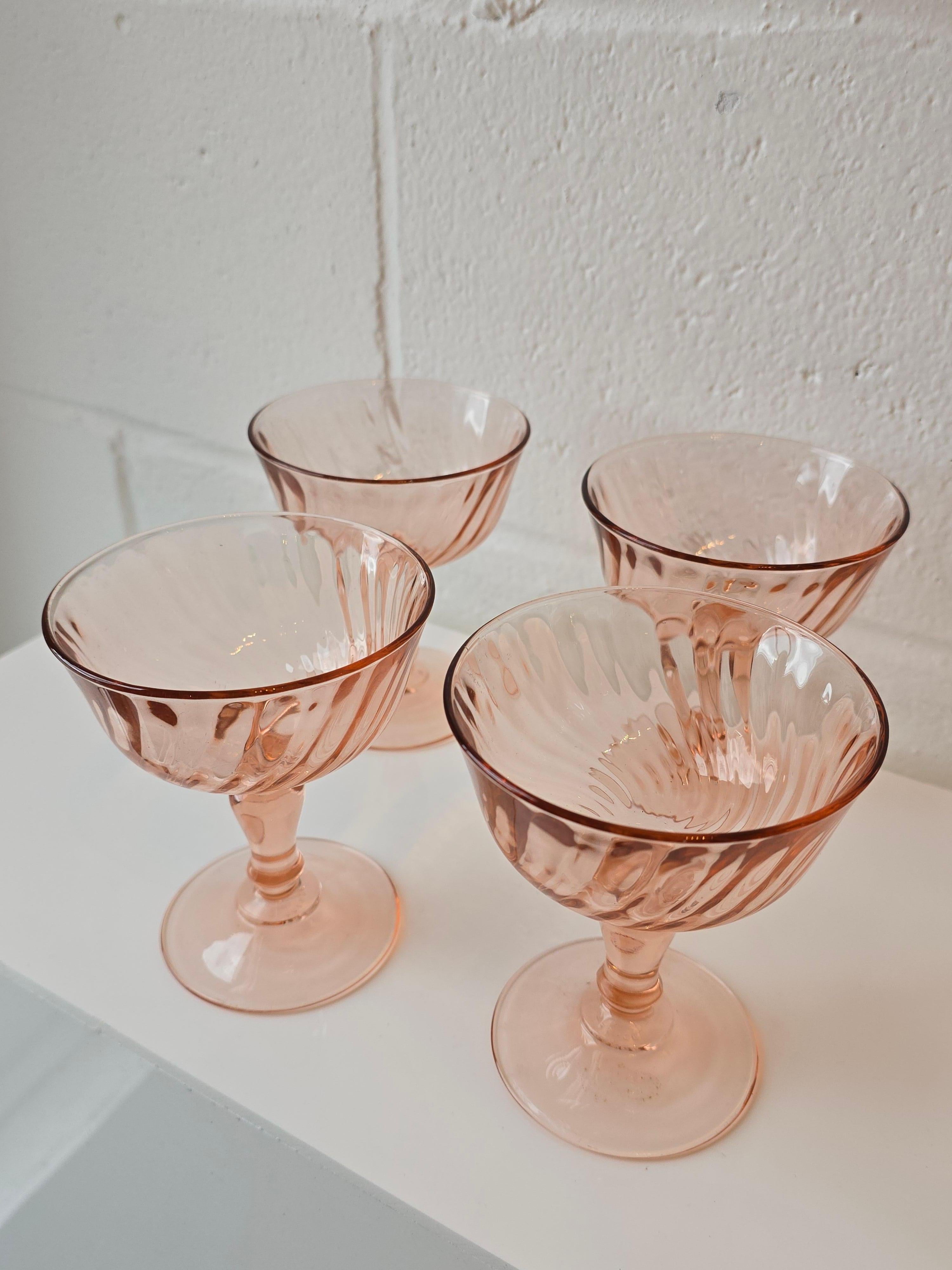 Juego de cuatro copas de cóctel de champán rosas francesas Rosaline Art Decó en venta