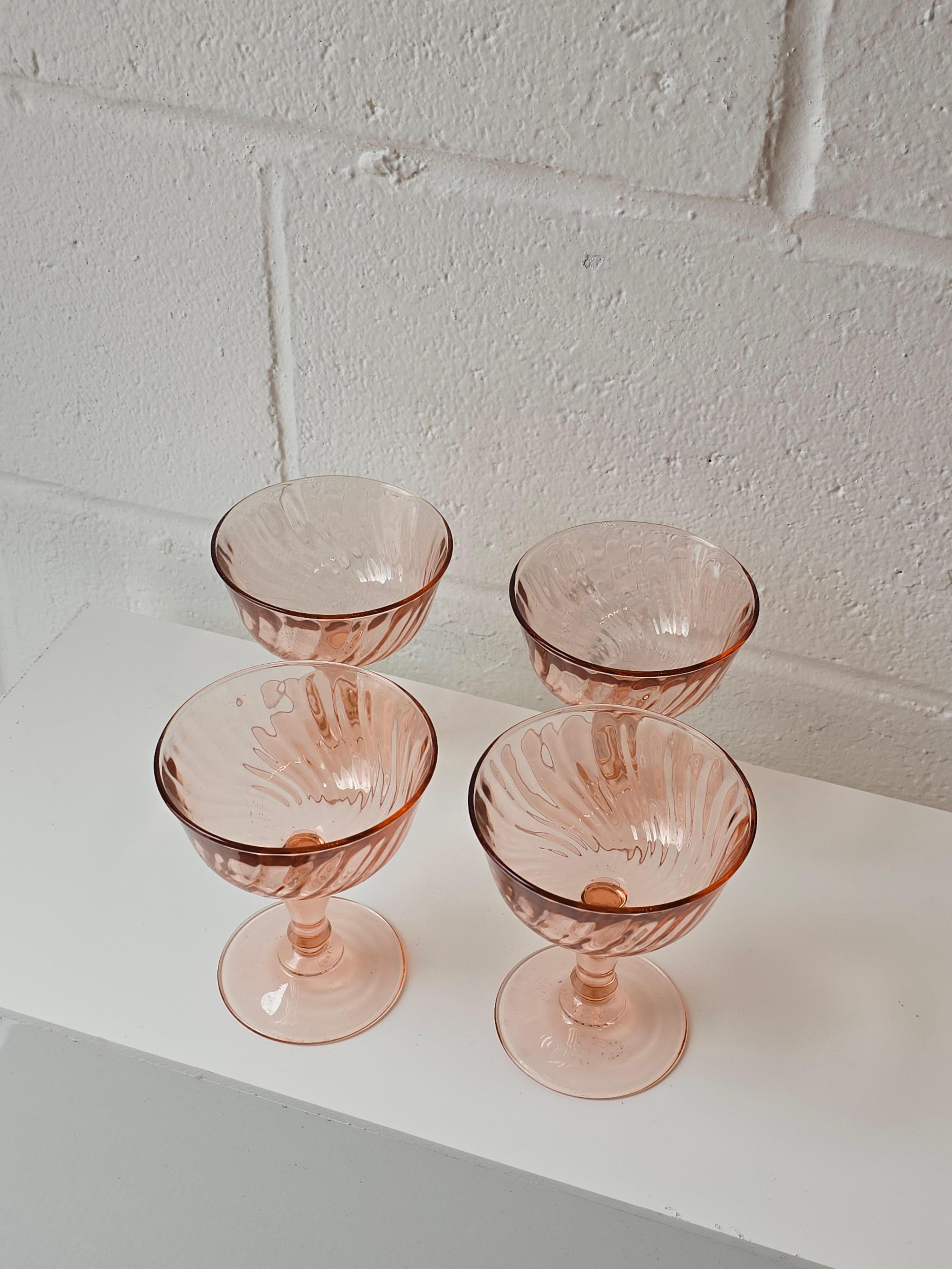 Juego de cuatro copas de cóctel de champán rosas francesas Rosaline en venta 1