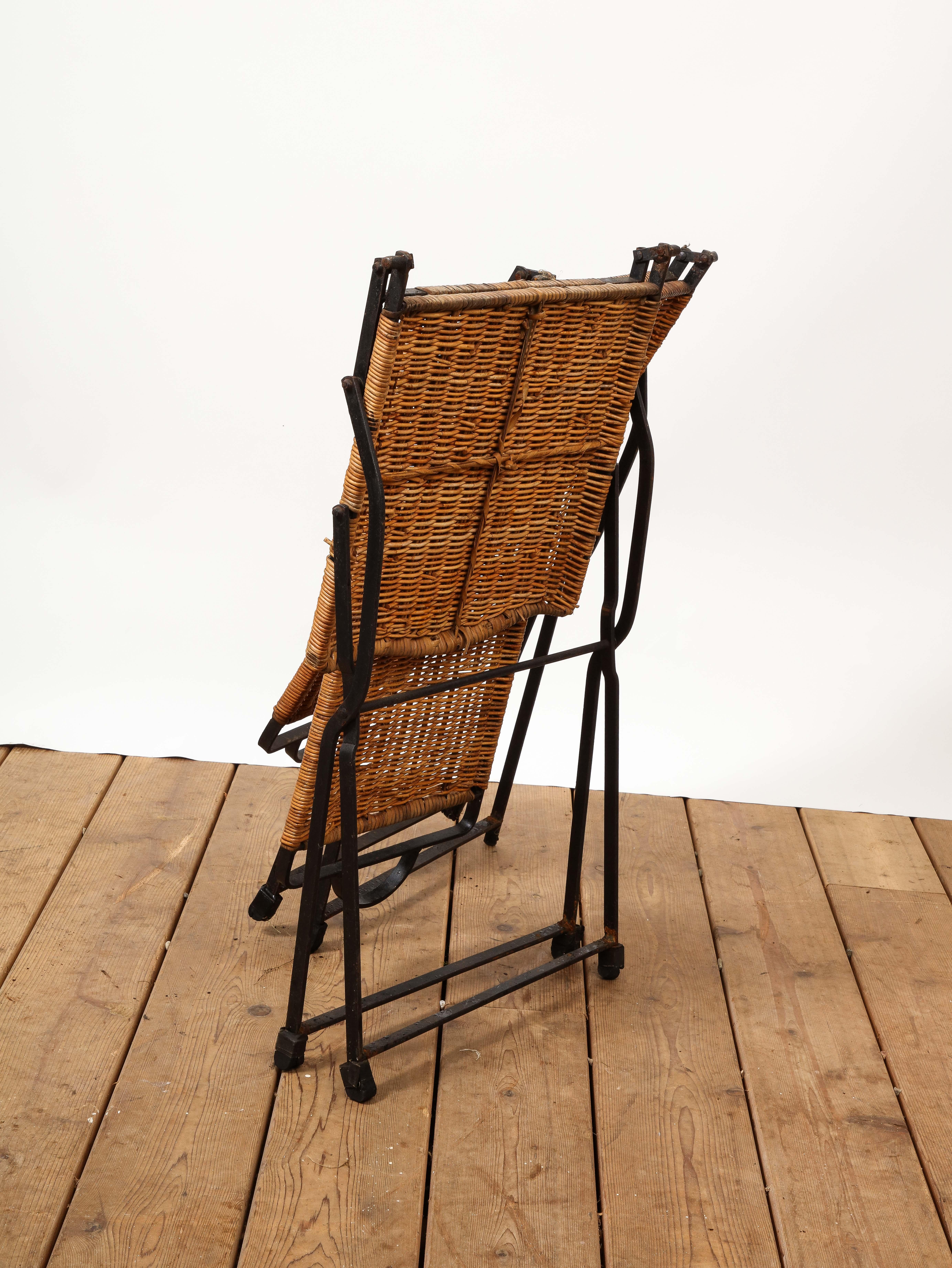 Set of Four French Provincial Style Wicker and Iron Folding Chairs  For Sale 7