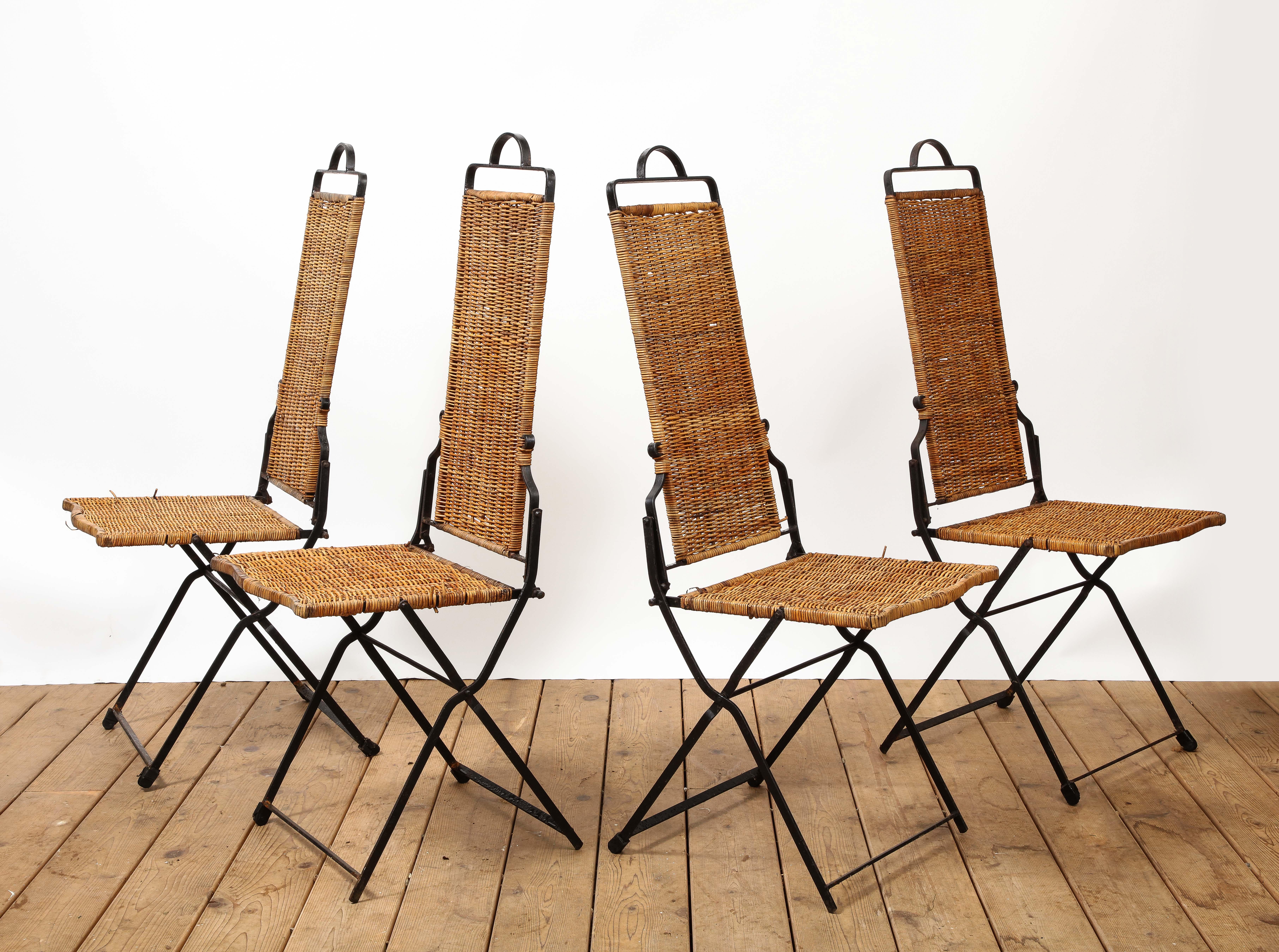 Set of Four French Provincial Style Wicker and Iron Folding Chairs  In Good Condition For Sale In Chicago, IL