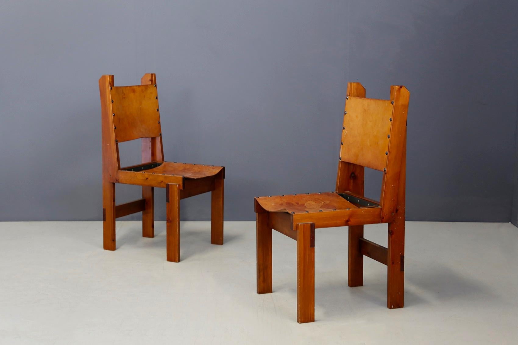 Set of Four French Wood and Leather Chairs in the Style of Pierre Chapo, 1960s 2